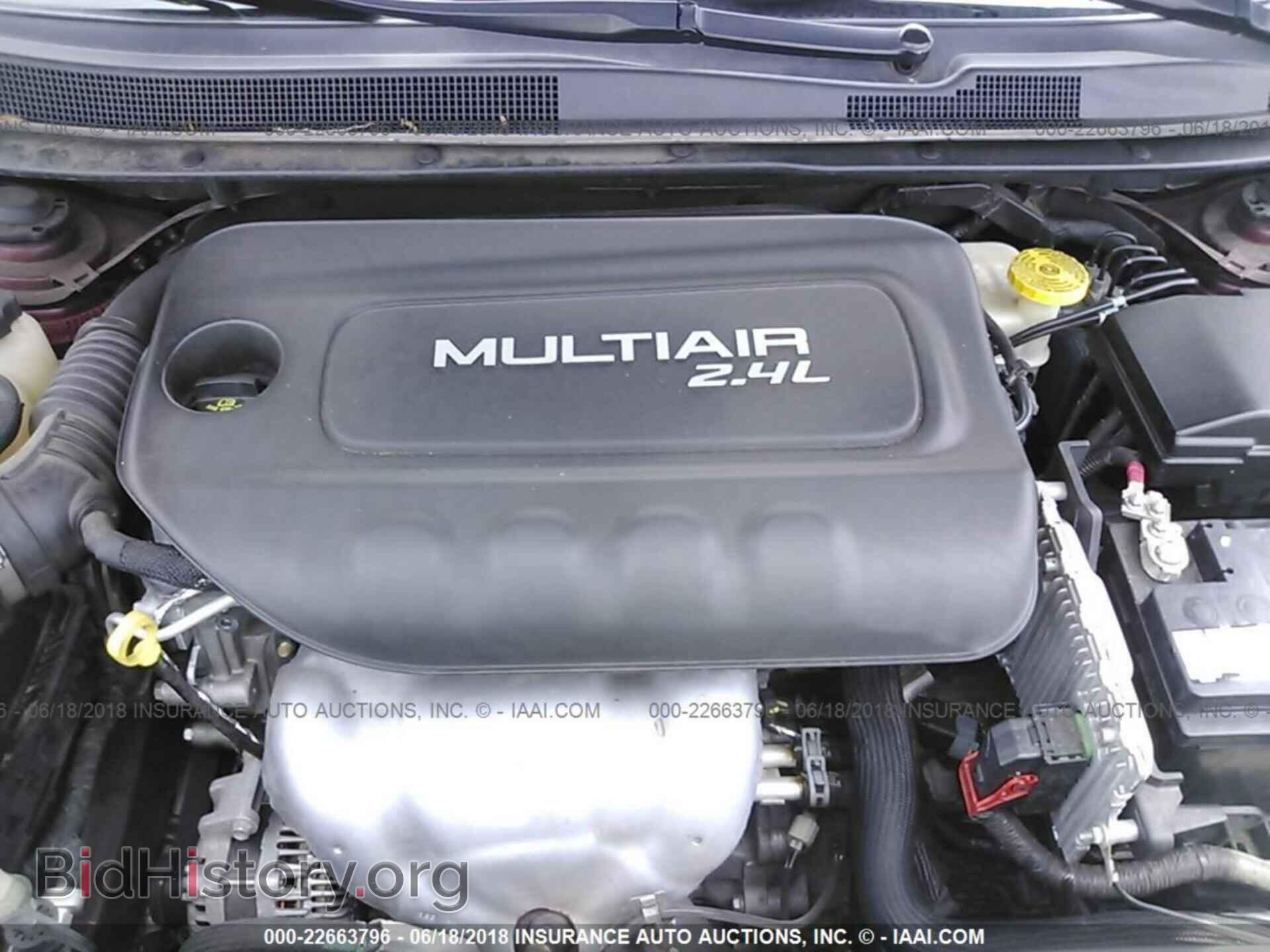 2015 Chrysler 200 - VIN: 1C3CCCAB2FN574508 - Photo 10