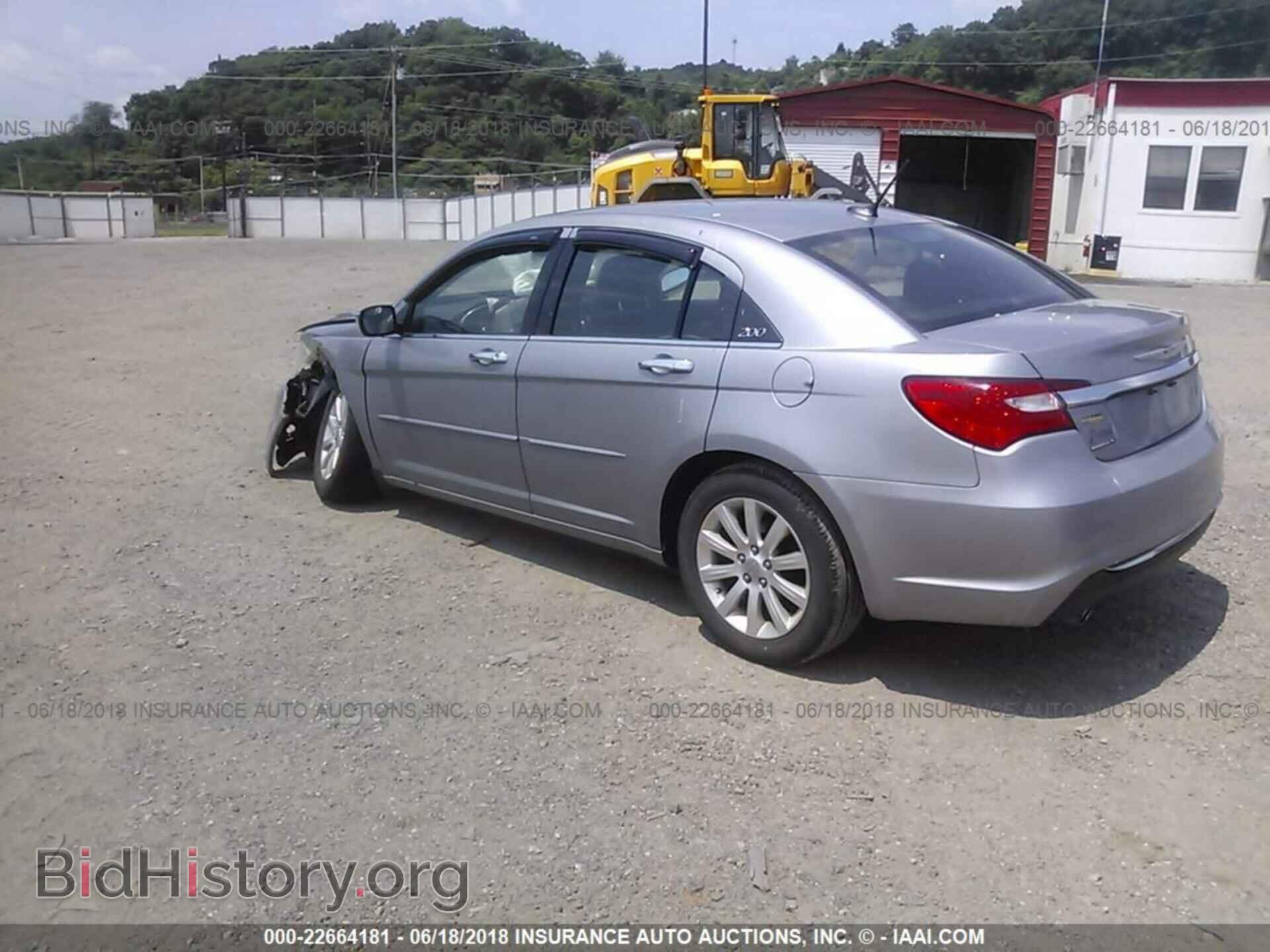 2013 Chrysler 200 - VIN: 1C3CCBCG5DN559162 - Фото 3