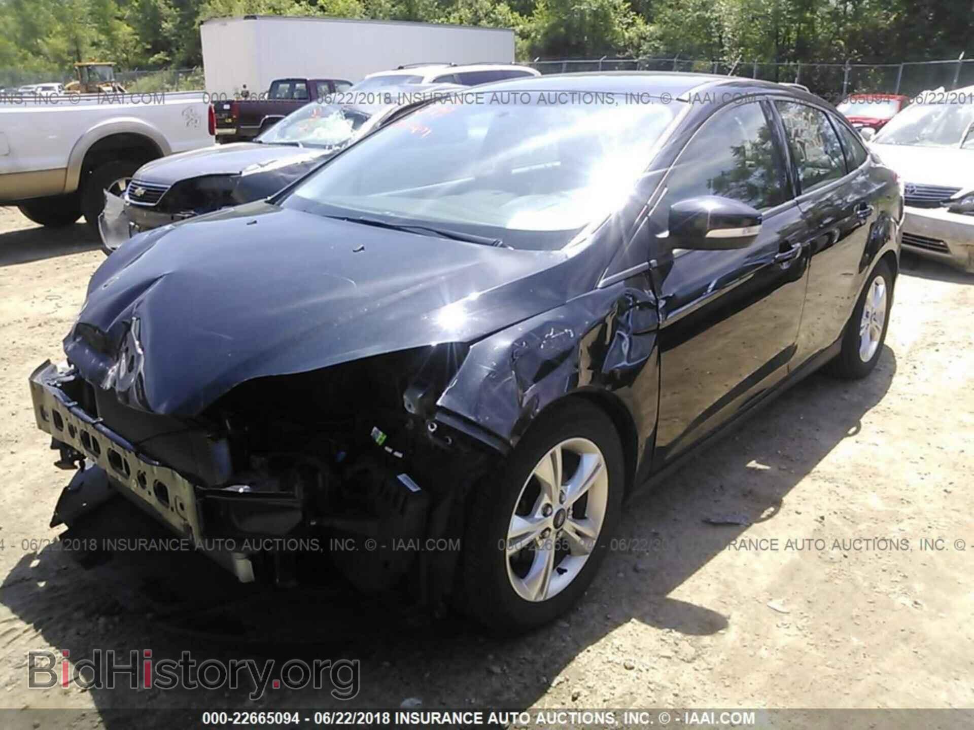 2014 Ford Focus - VIN: 1FADP3F27EL118257 - Photo 2