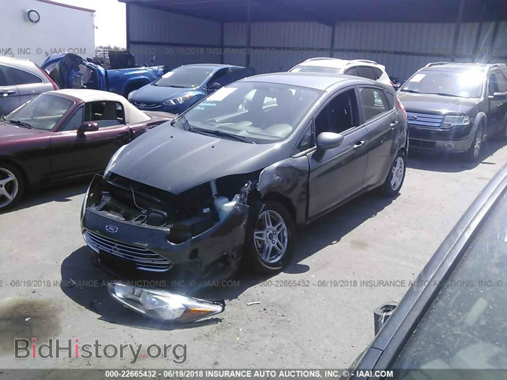 2017 Ford Fiesta - VIN: 3FADP4EJ1HM170274 - Photo 2