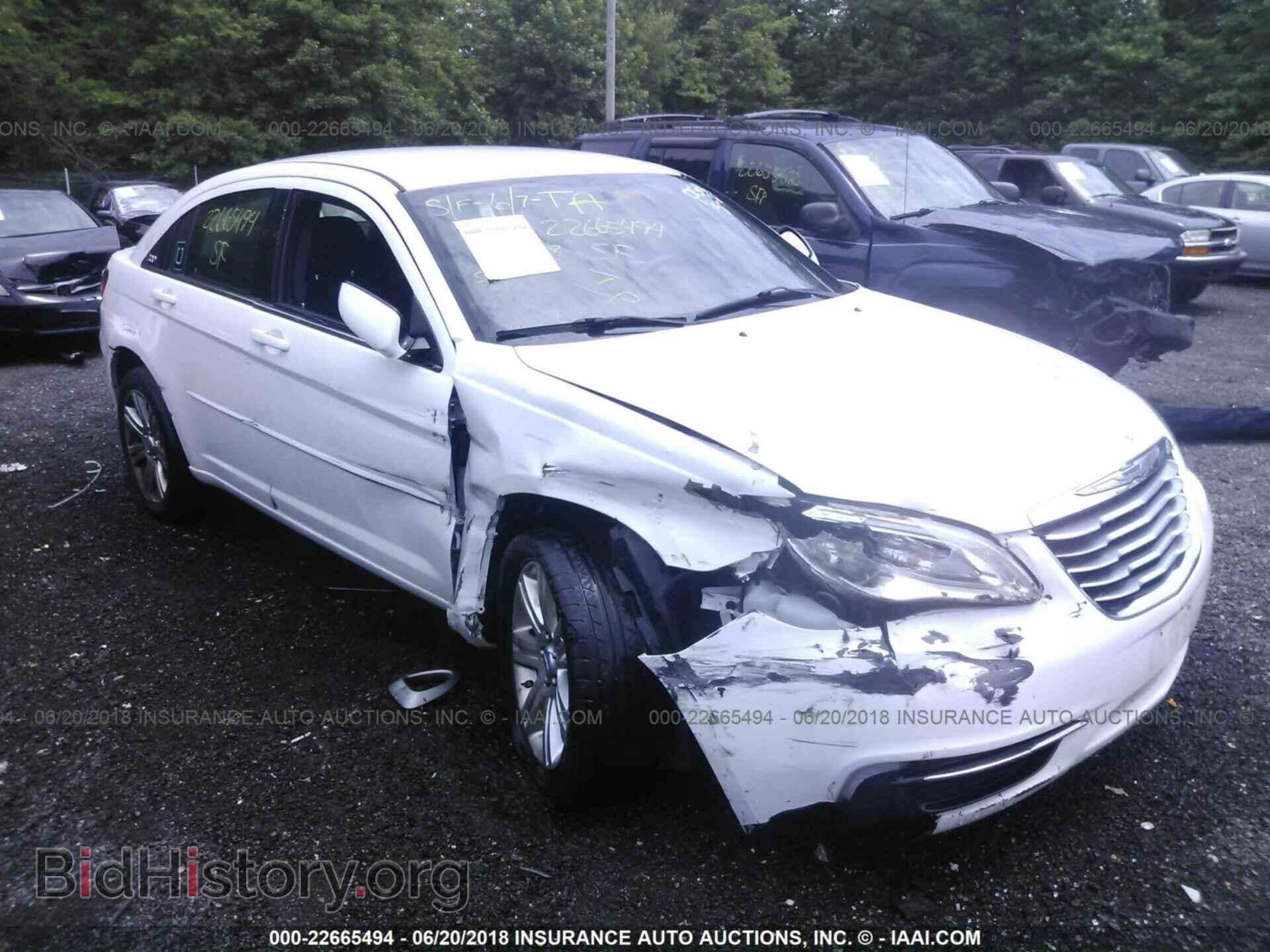 Photo 1C3CCBBB4DN656147 - Chrysler 200 2013