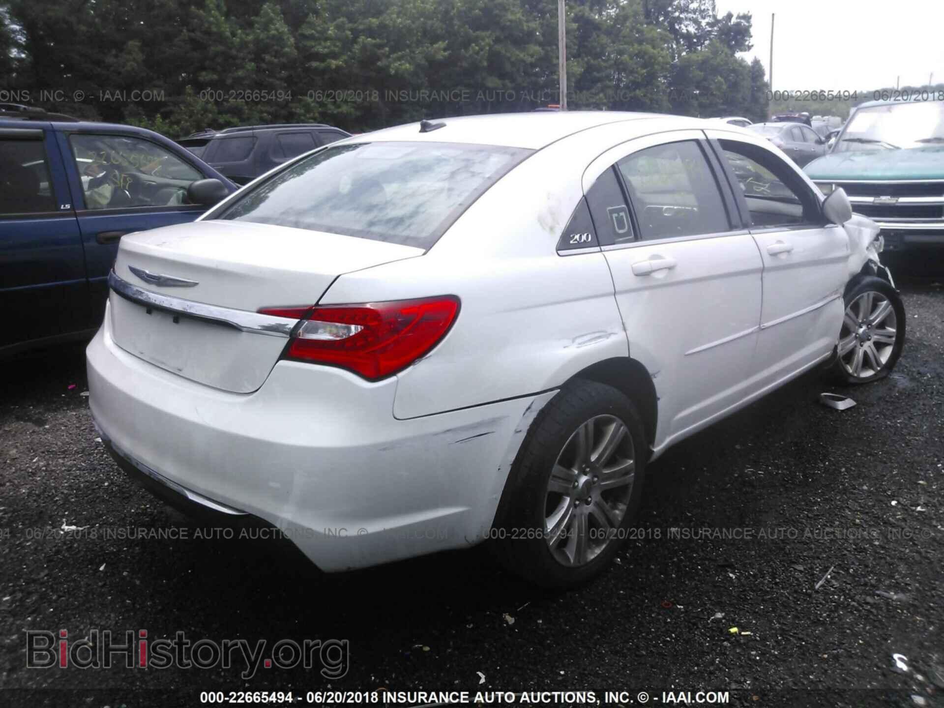 2013 Chrysler 200 - VIN: 1C3CCBBB4DN656147 - Photo 4