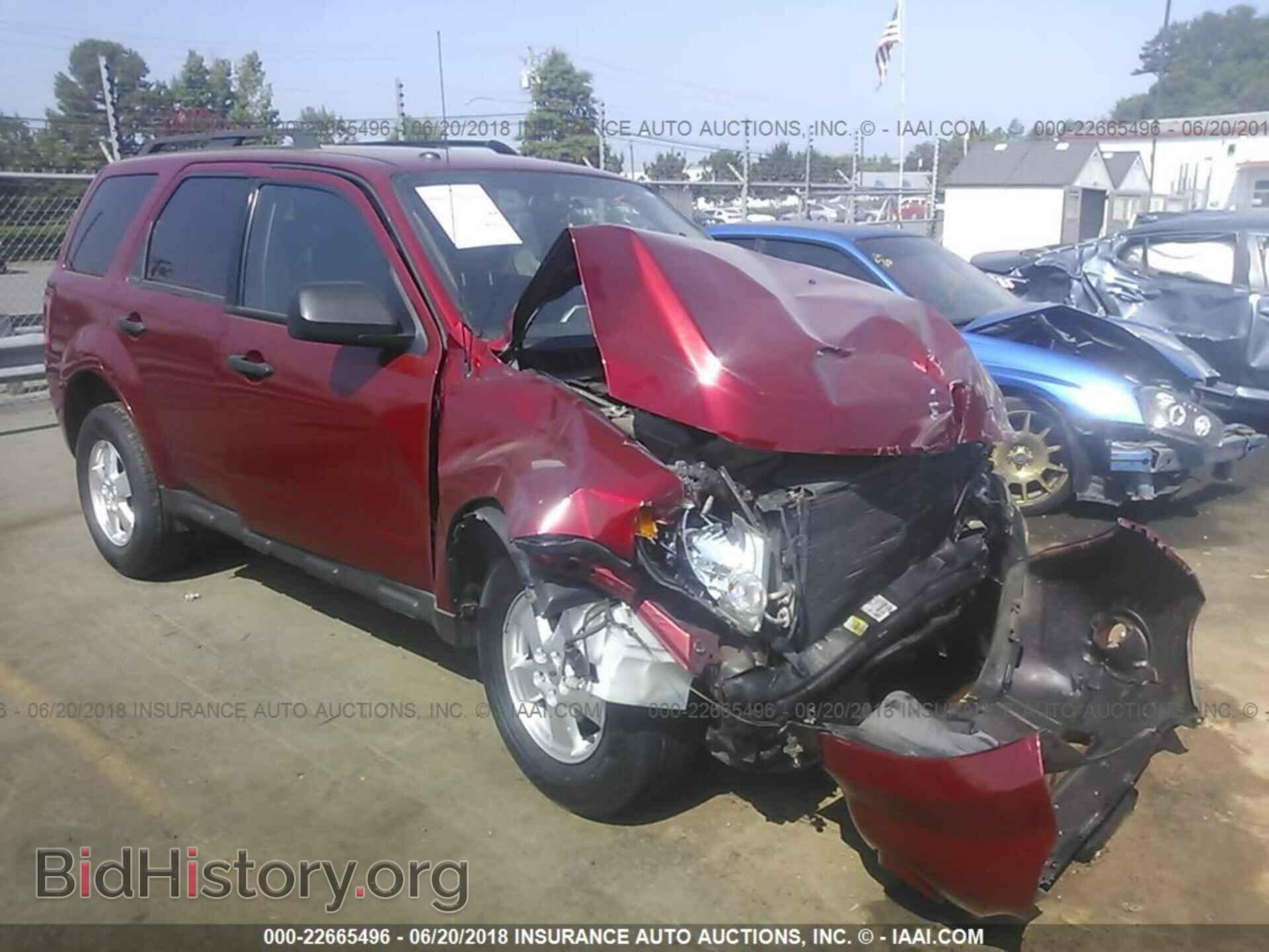 Photo 1FMCU0D74CKB75171 - Ford Escape 2012