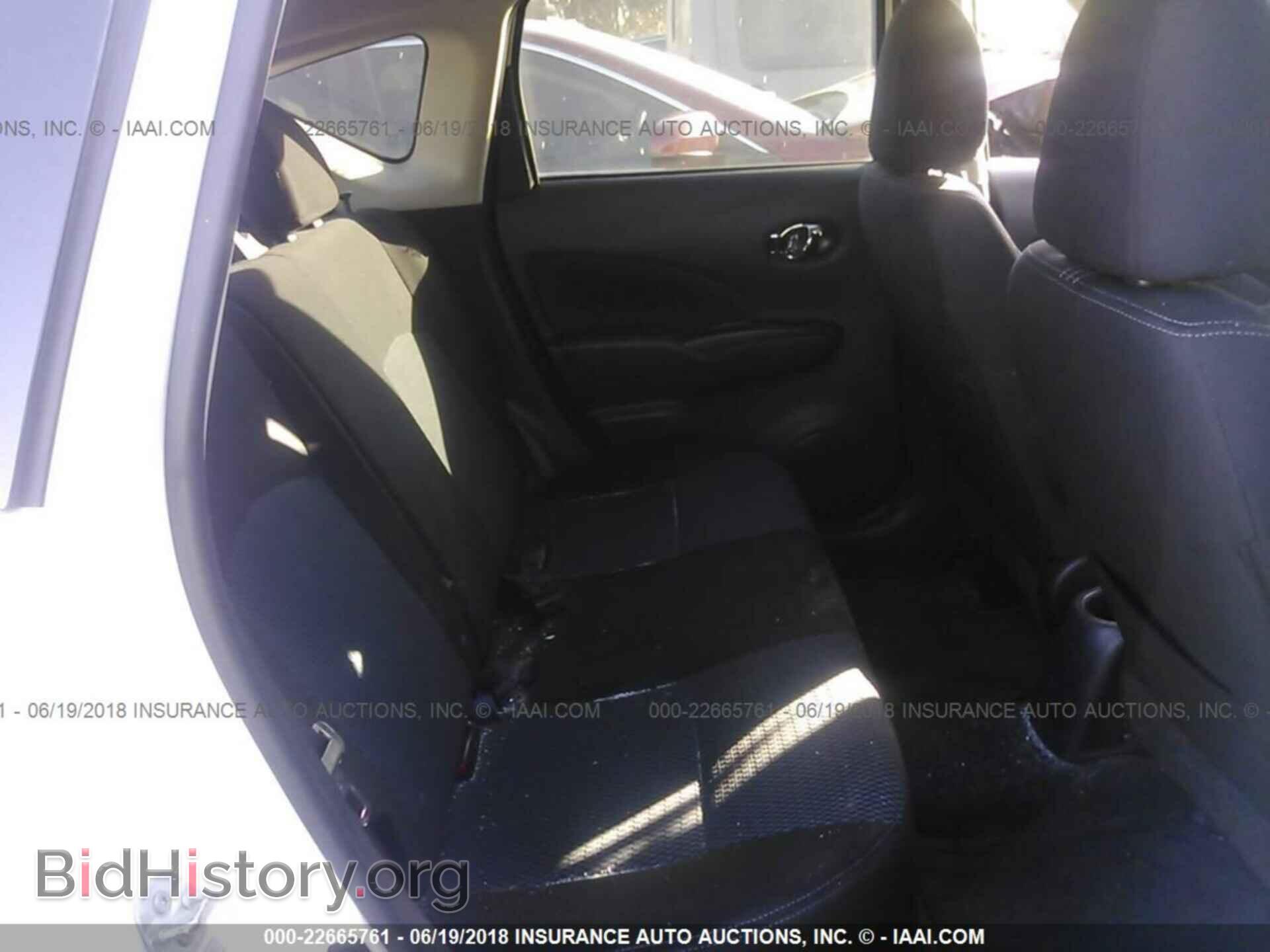 2015 Nissan Versa note - VIN: 3N1CE2CP8FL396325 - Photo 8