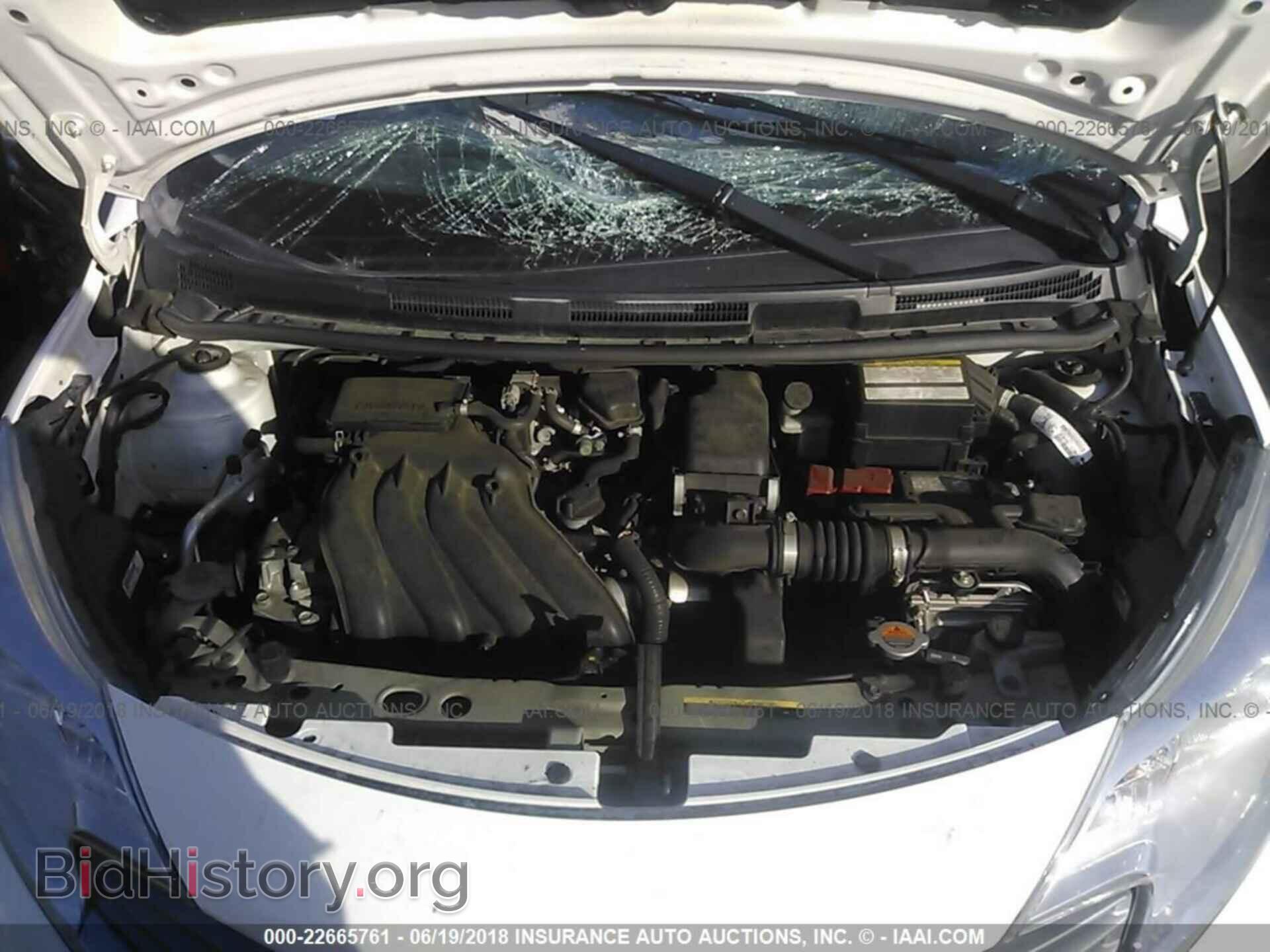 2015 Nissan Versa note - VIN: 3N1CE2CP8FL396325 - Photo 10
