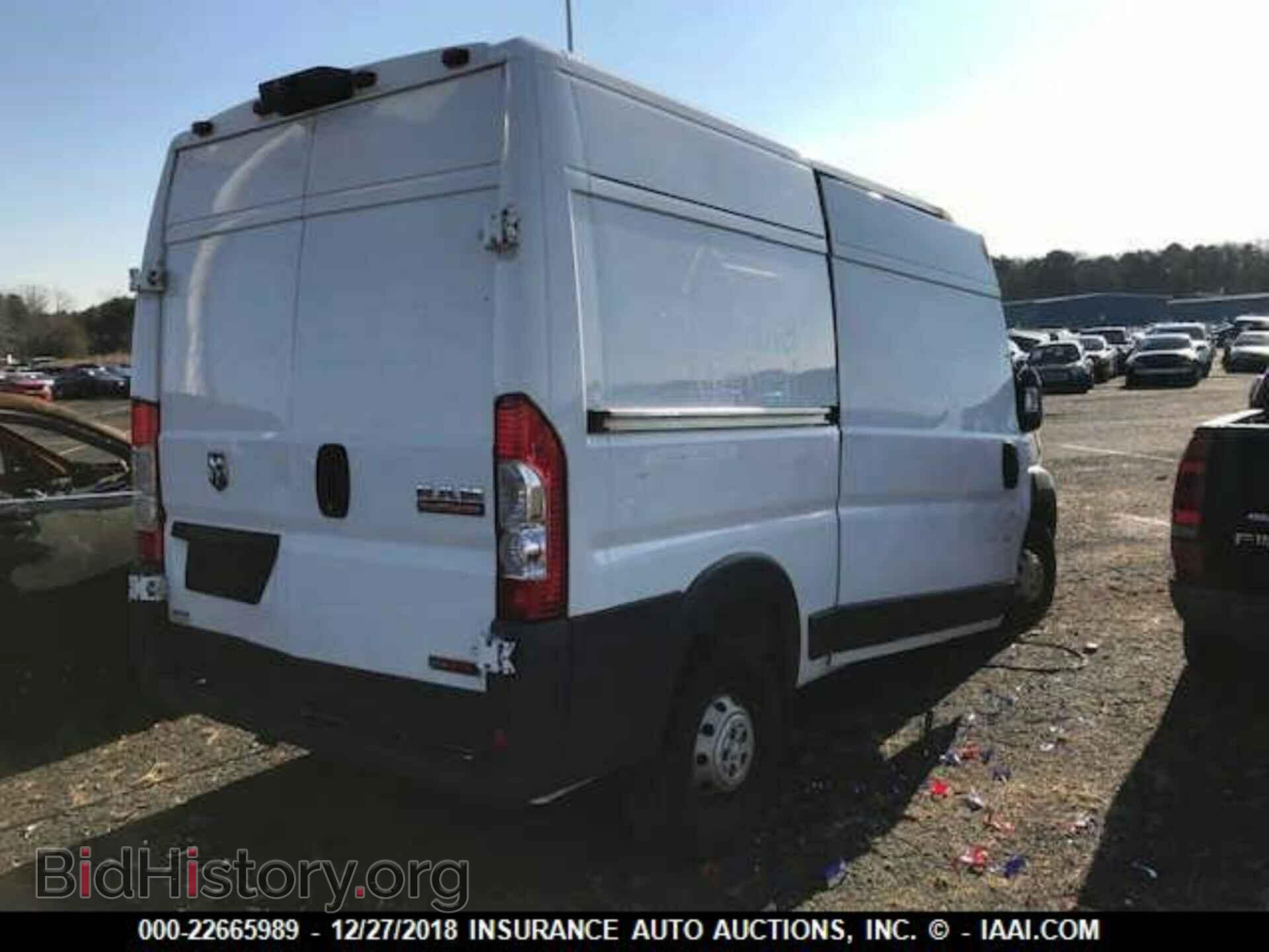 2014 Ram Promaster 1500 - VIN: 3C6TRVBDXEE128655 - Фото 4