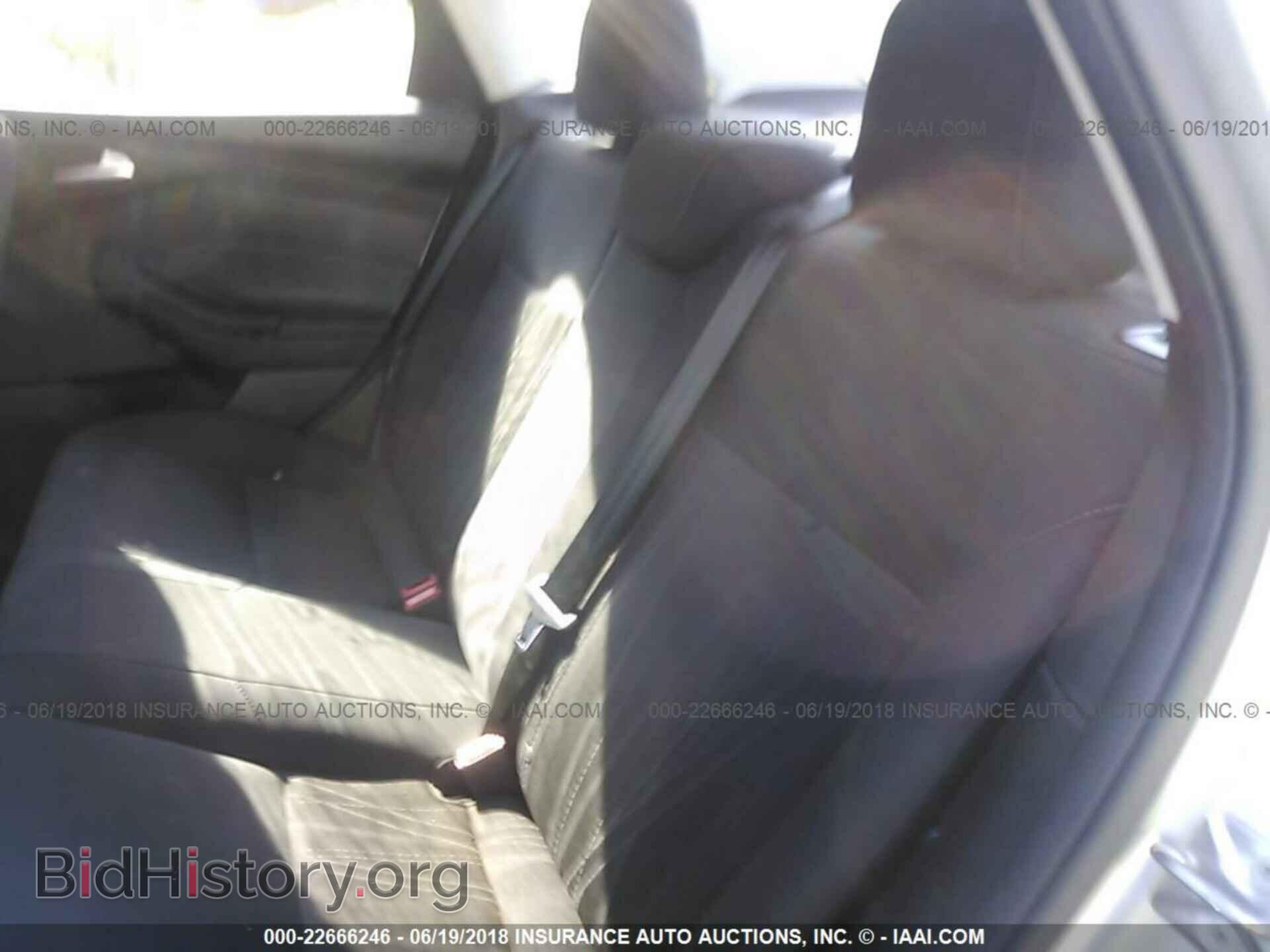 2016 Ford Focus - VIN: 1FADP3F24GL219291 - Photo 8