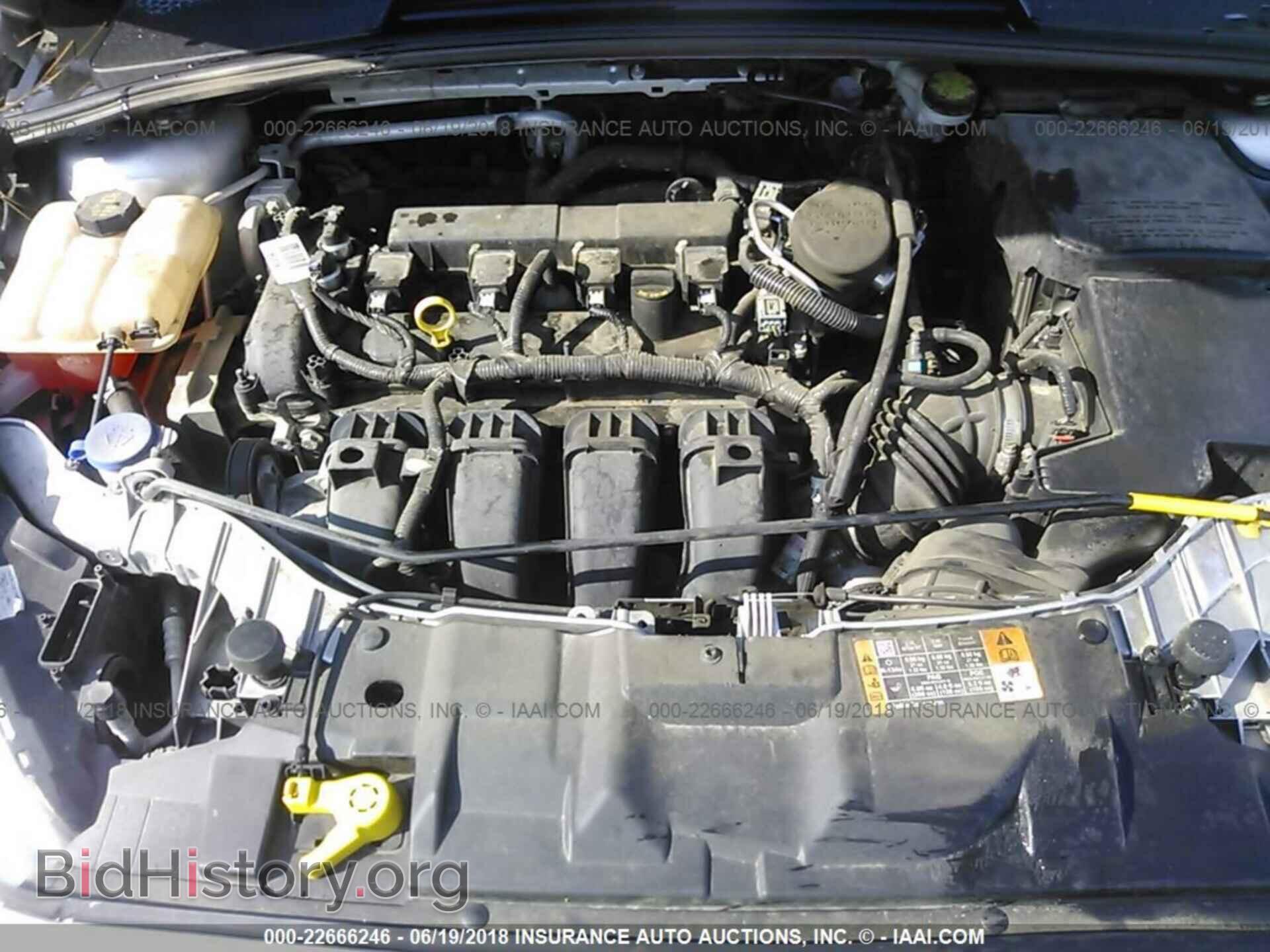 2016 Ford Focus - VIN: 1FADP3F24GL219291 - Photo 10