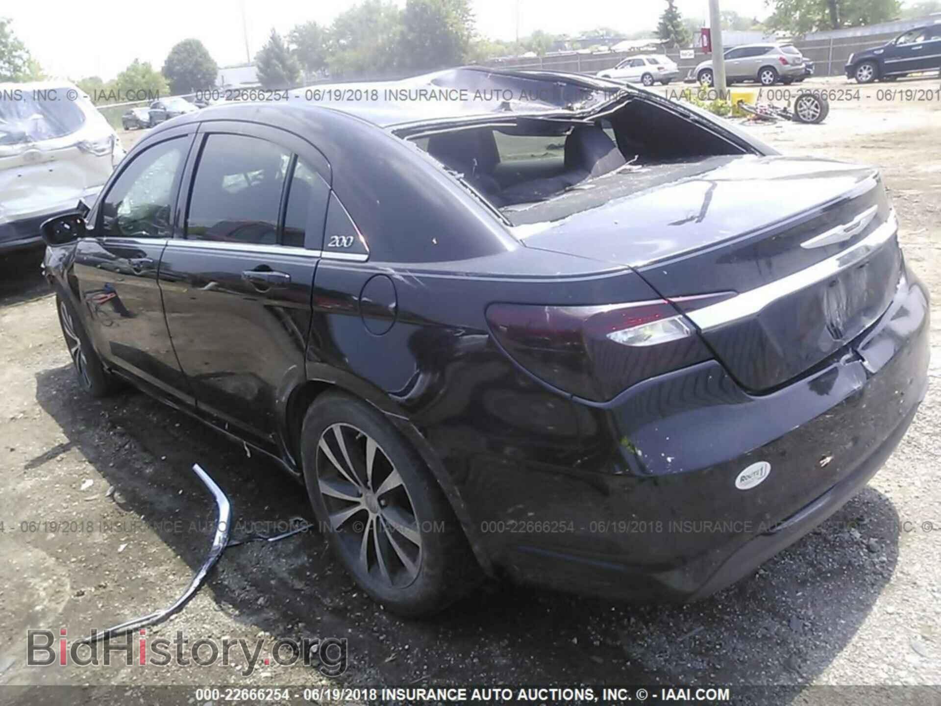 2013 Chrysler 200 - VIN: 1C3CCBBB6DN655324 - Фото 3