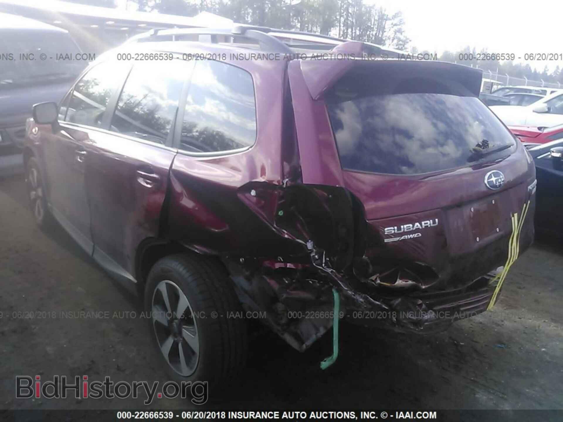 2017 Subaru Forester - VIN: JF2SJAEC0HH526450 - Photo 3