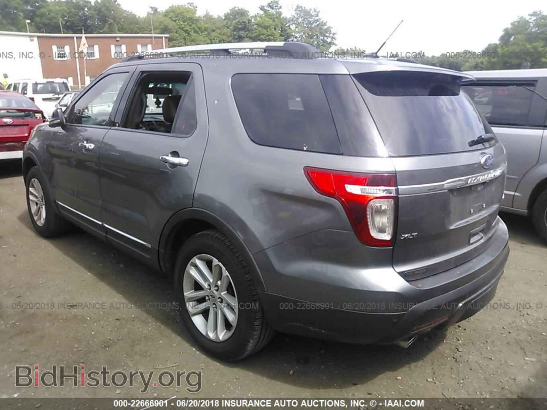 2011 Ford Explorer - VIN: 1FMHK8D83BGA55155 - Фото 3