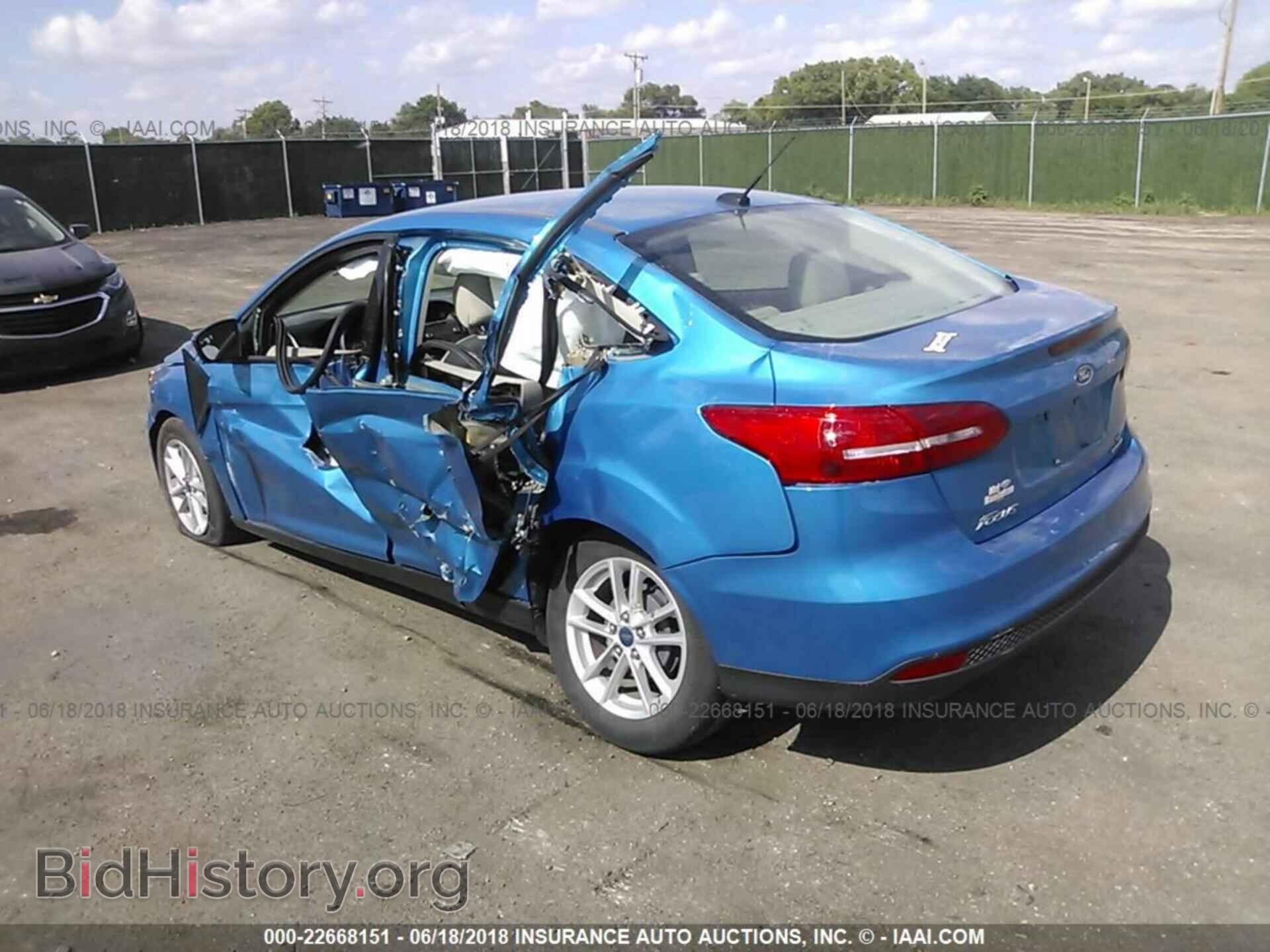 2015 Ford Focus - VIN: 1FADP3F26FL280995 - Photo 3