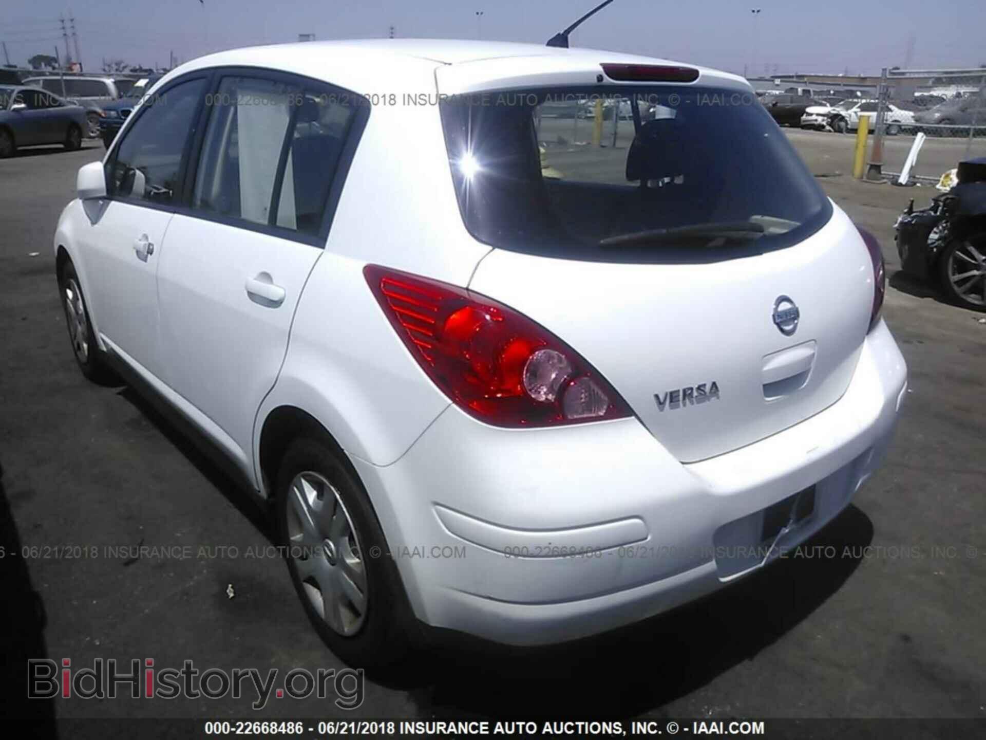 2011 Nissan Versa - VIN: 3N1BC1CP0BL361378 - Фото 3