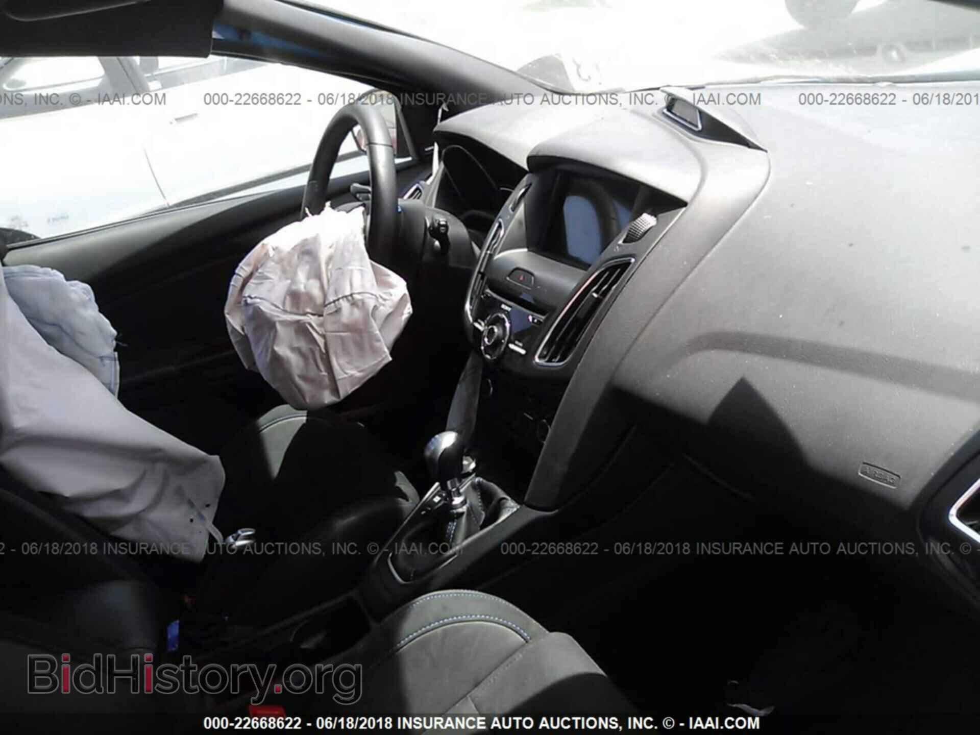 2017 Ford Focus - VIN: WF0DP3TH9H4122745 - Photo 5