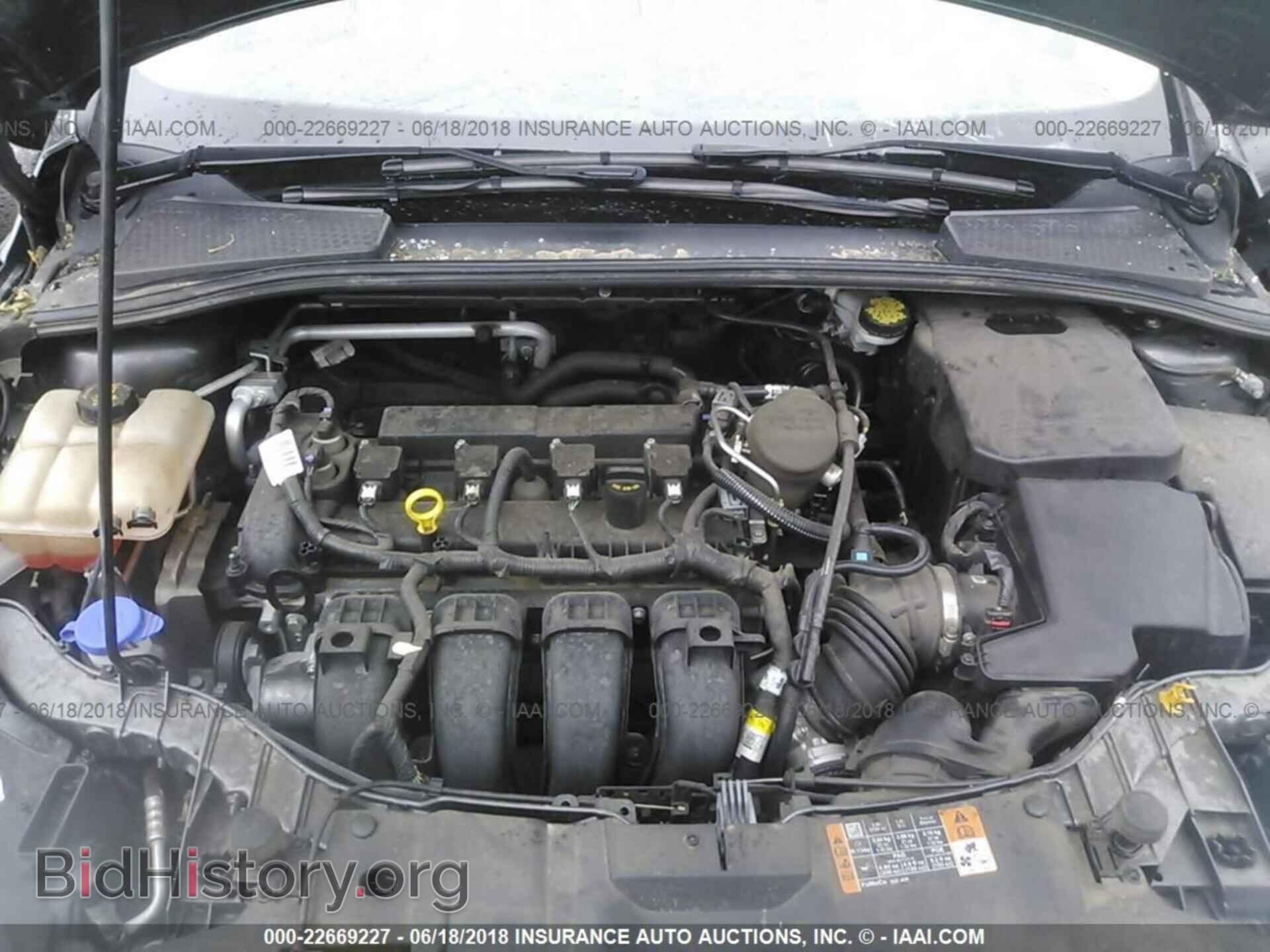 2015 Ford Focus - VIN: 1FADP3F23FL348377 - Photo 10