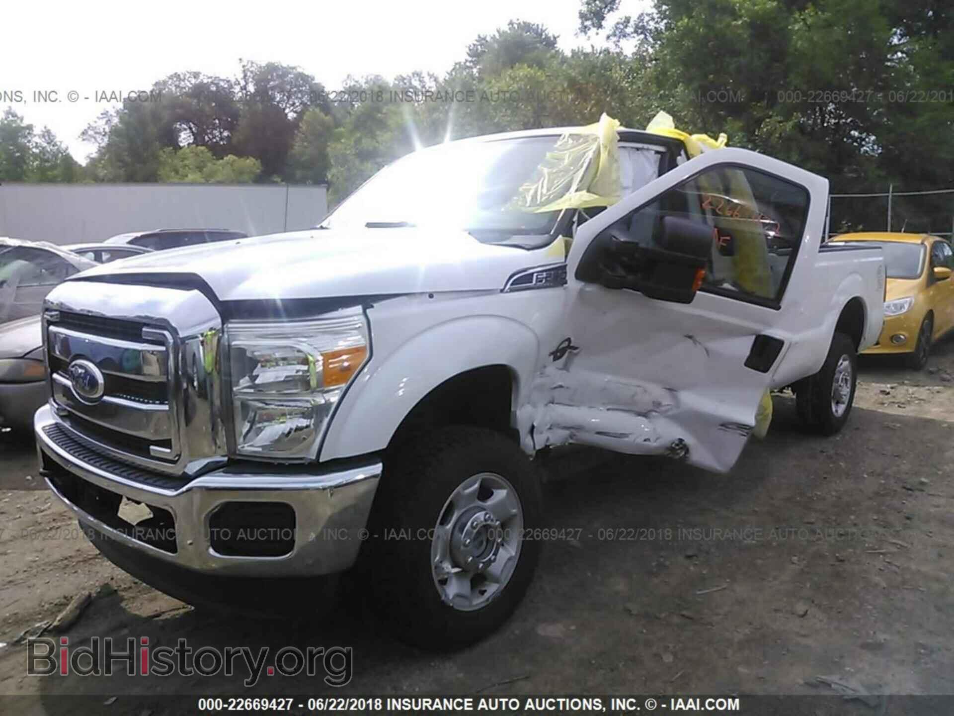 2011 Ford F250 - VIN: 1FT7X2BT5BEB05118 - Фото 2