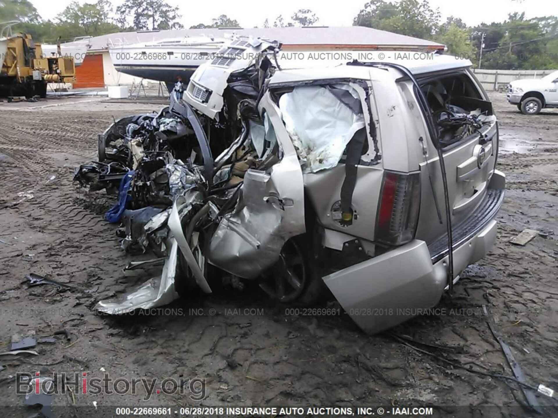 2013 Cadillac Escalade - VIN: 1GYS3CEF7DR212355 - Фото 3