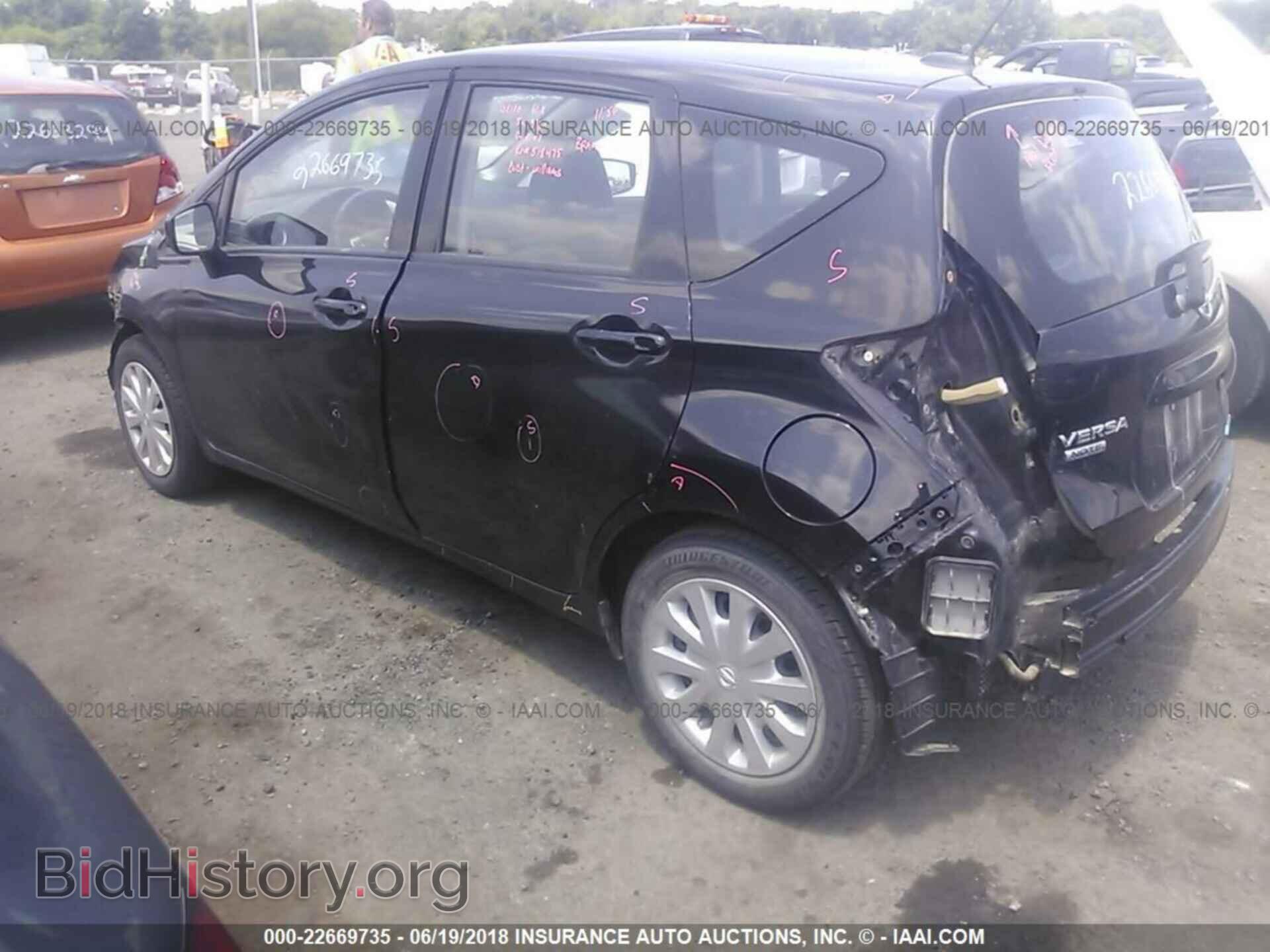 2016 Nissan Versa note - VIN: 3N1CE2CP2GL368957 - Photo 3