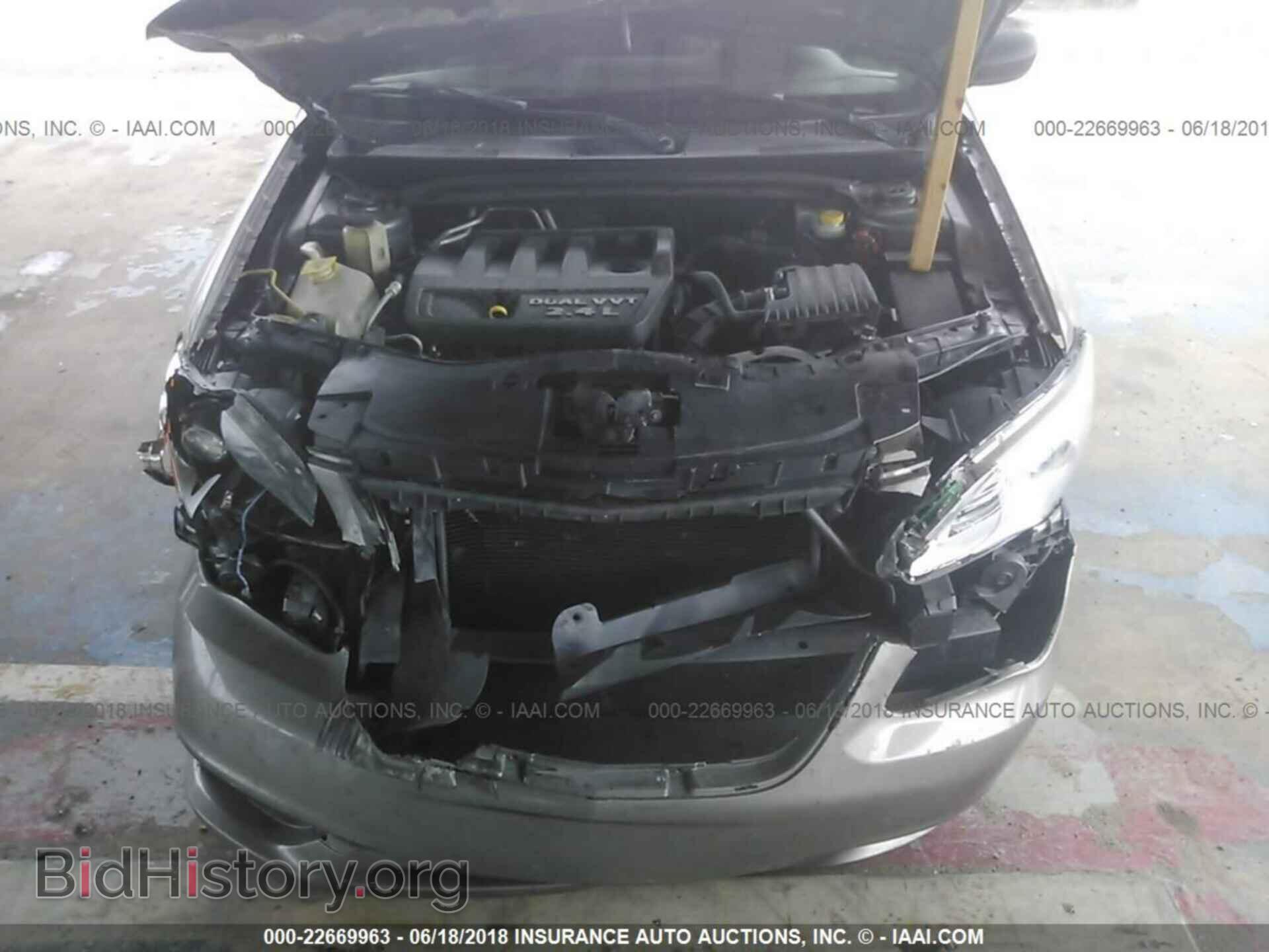 2013 Chrysler 200 - VIN: 1C3CCBBB8DN701977 - Photo 10