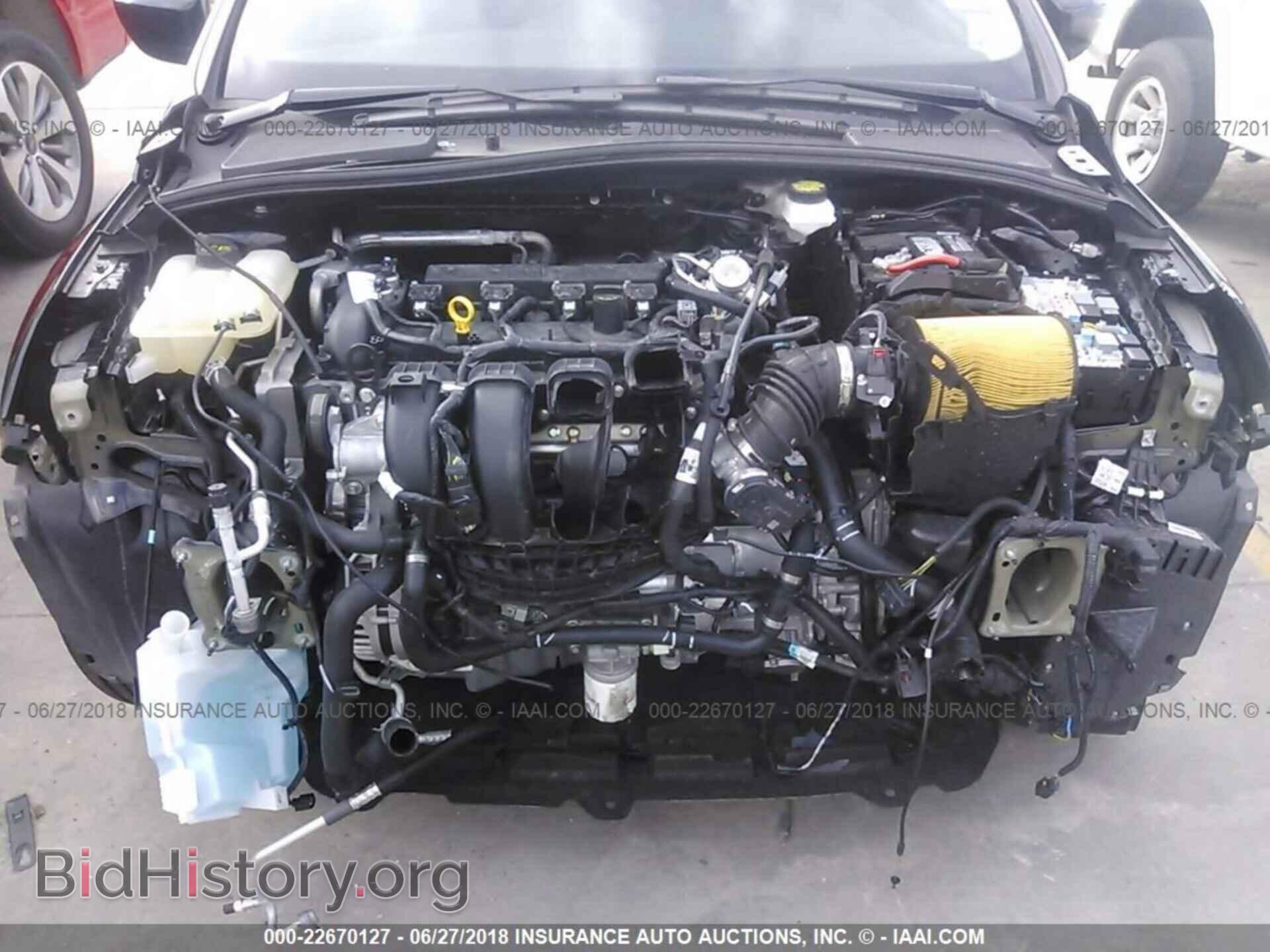 2018 Ford Focus - VIN: 1FADP3F28JL246386 - Фото 6