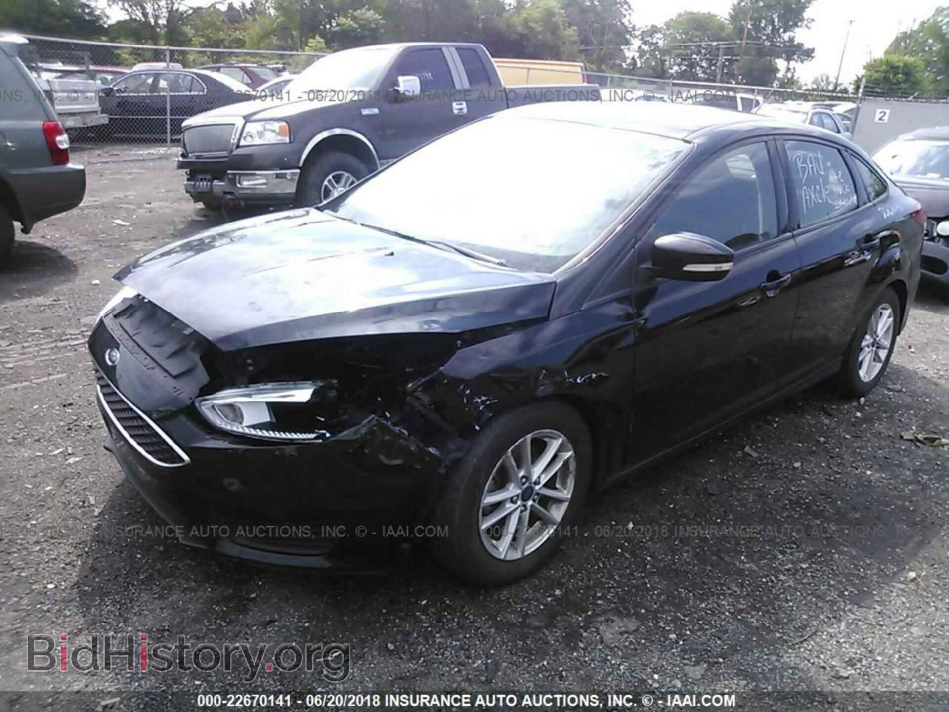 2016 Ford Focus - VIN: 1FADP3F21GL350503 - Photo 2