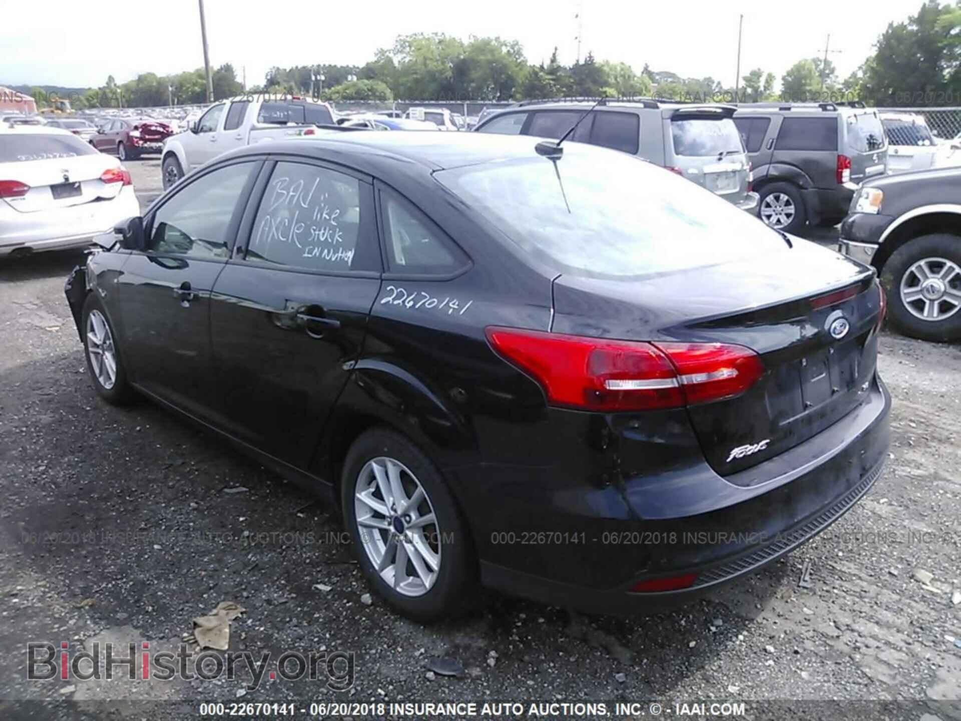 2016 Ford Focus - VIN: 1FADP3F21GL350503 - Photo 3
