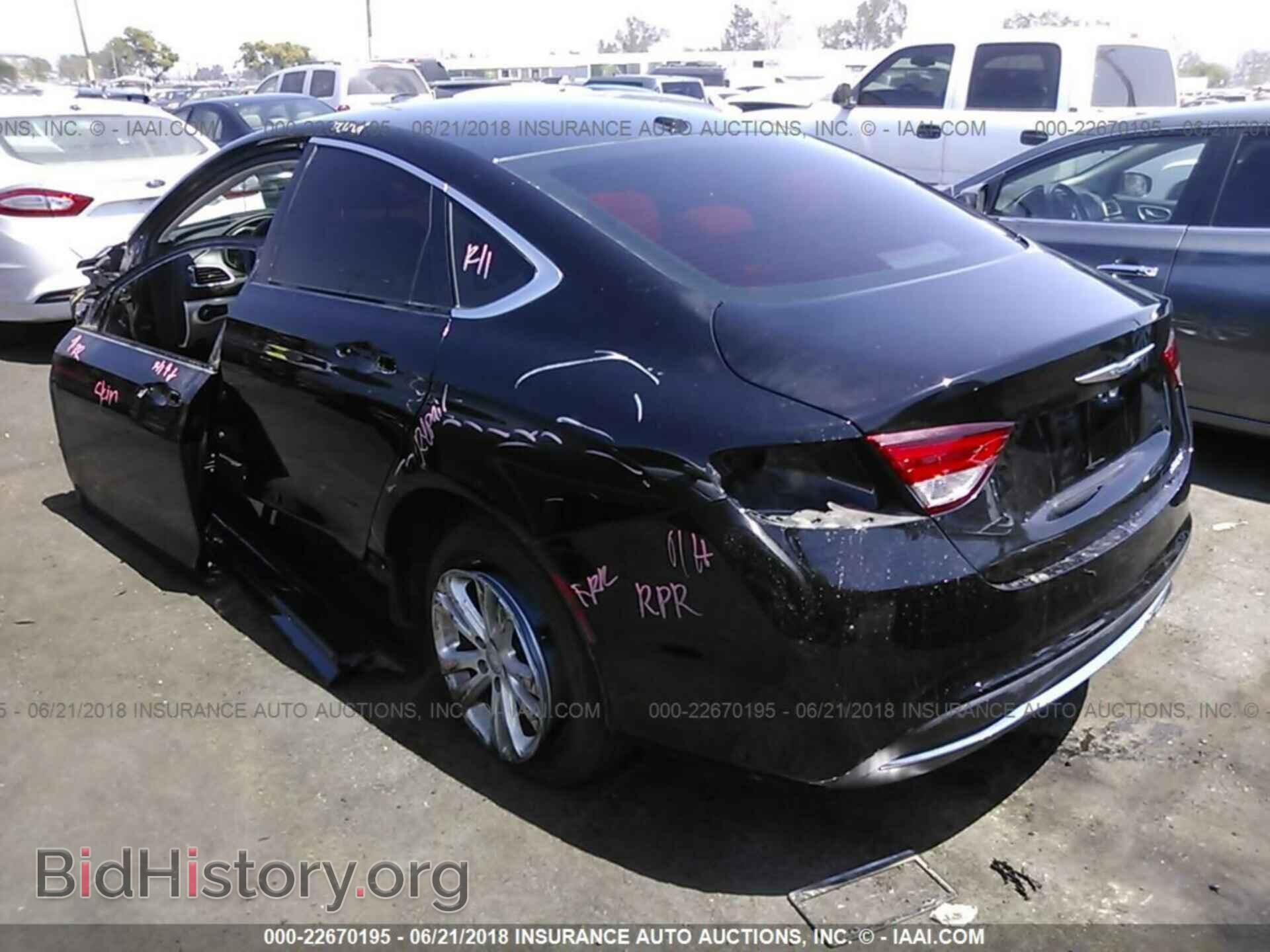 2015 Chrysler 200 - VIN: 1C3CCCAB3FN737344 - Фото 3