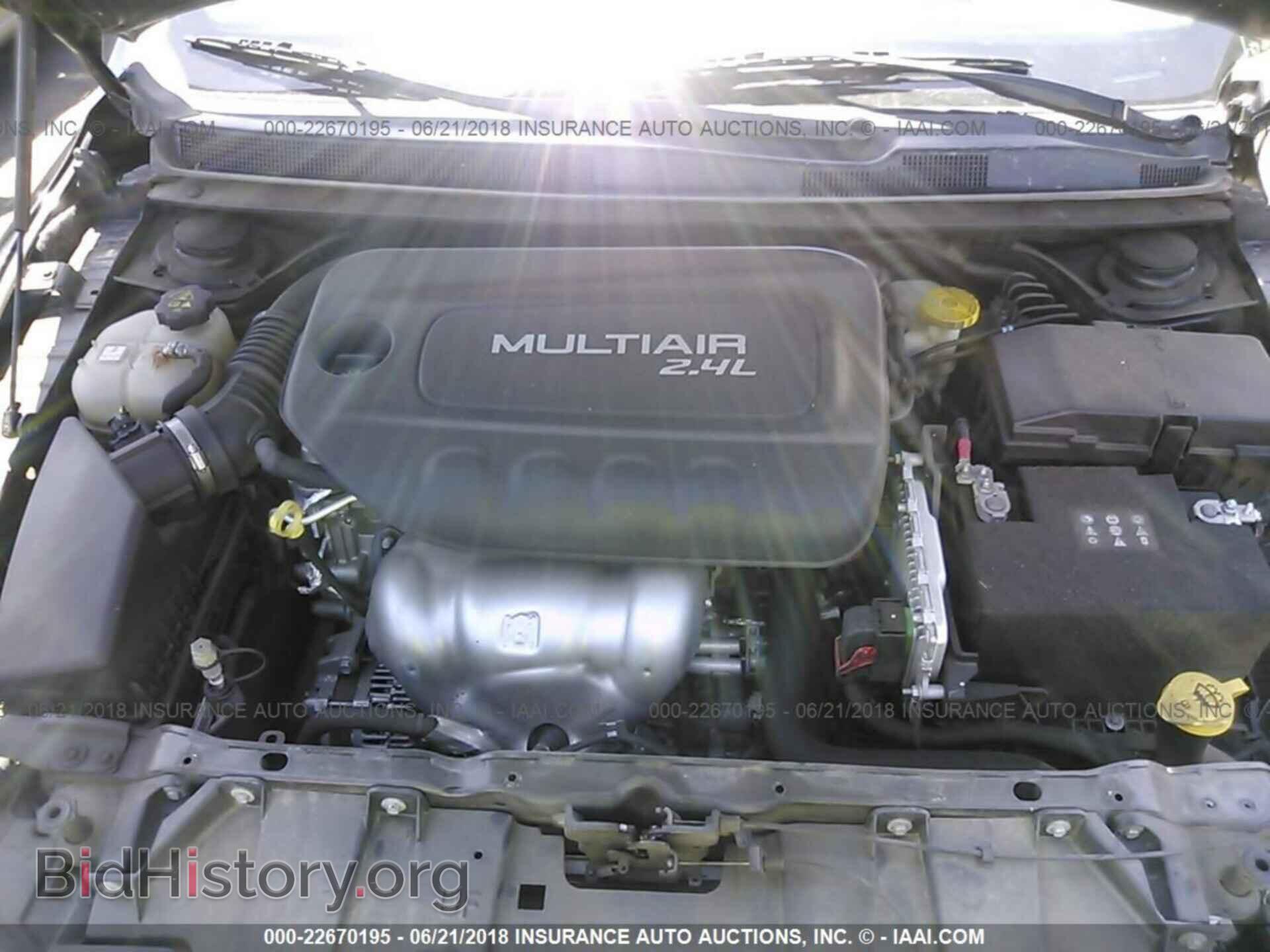 2015 Chrysler 200 - VIN: 1C3CCCAB3FN737344 - Фото 10