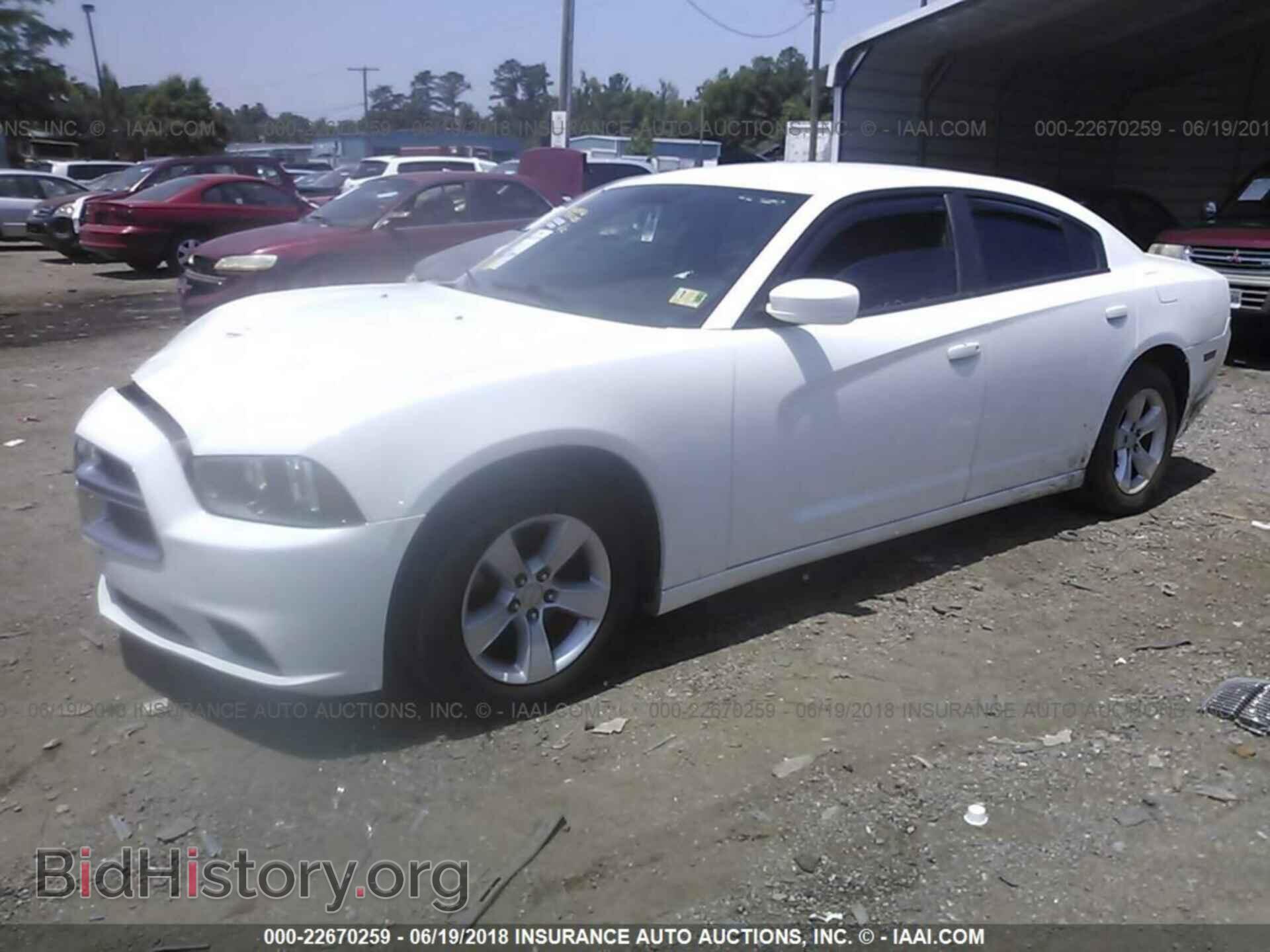 2011 Dodge Charger - VIN: 2B3CL3CGXBH607859 - Фото 2