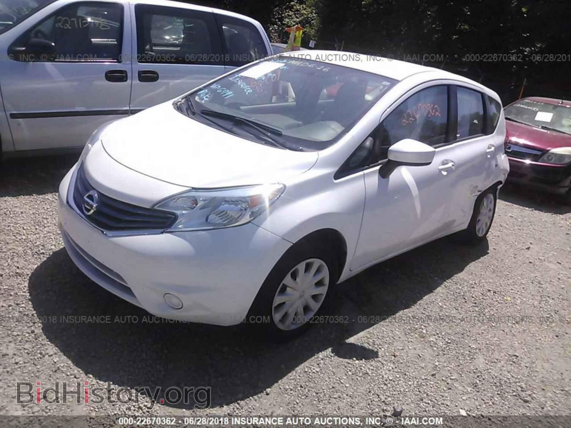 2016 Nissan Versa note - VIN: 3N1CE2CP0GL366771 - Фото 2