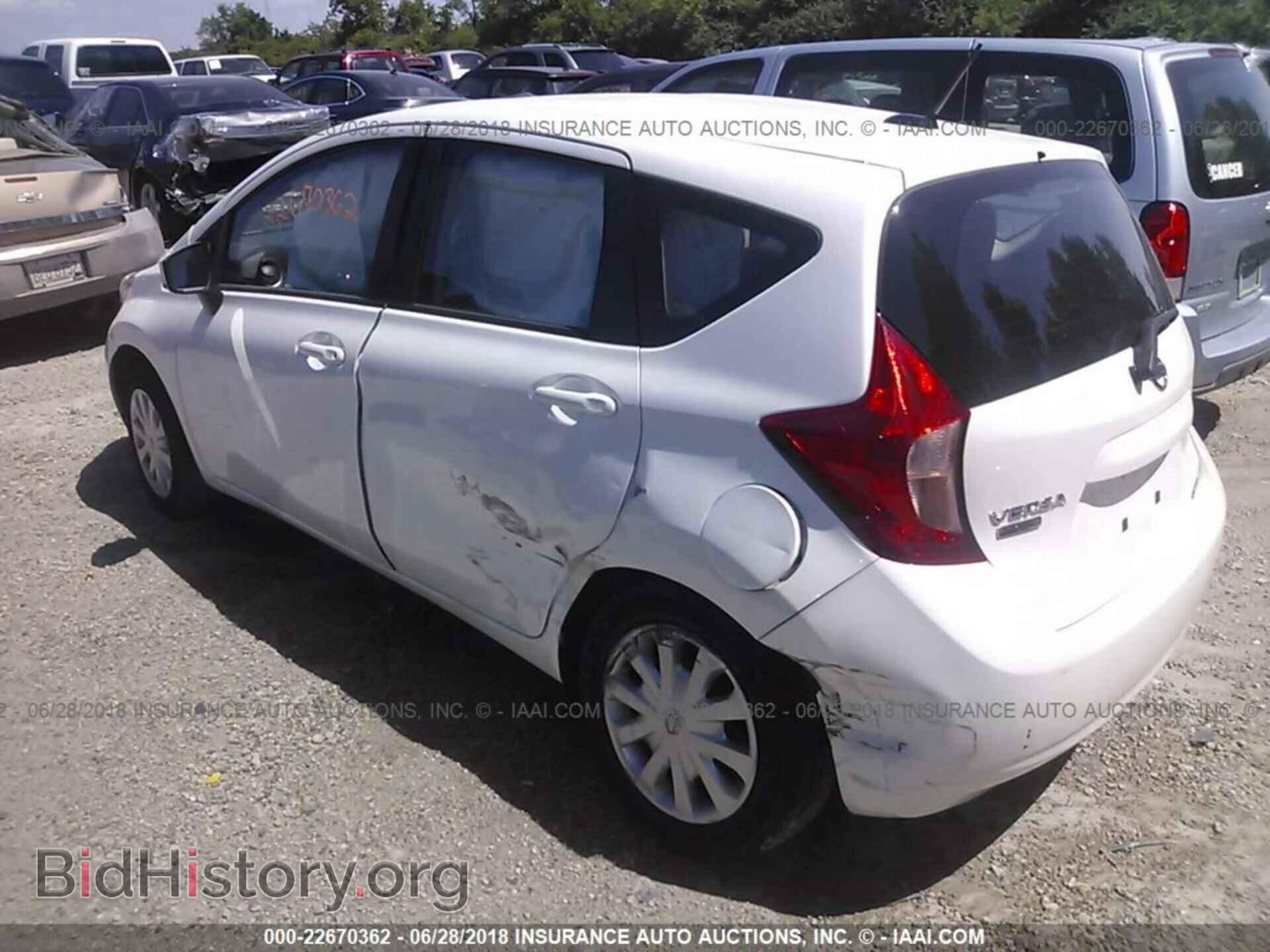 2016 Nissan Versa note - VIN: 3N1CE2CP0GL366771 - Фото 3