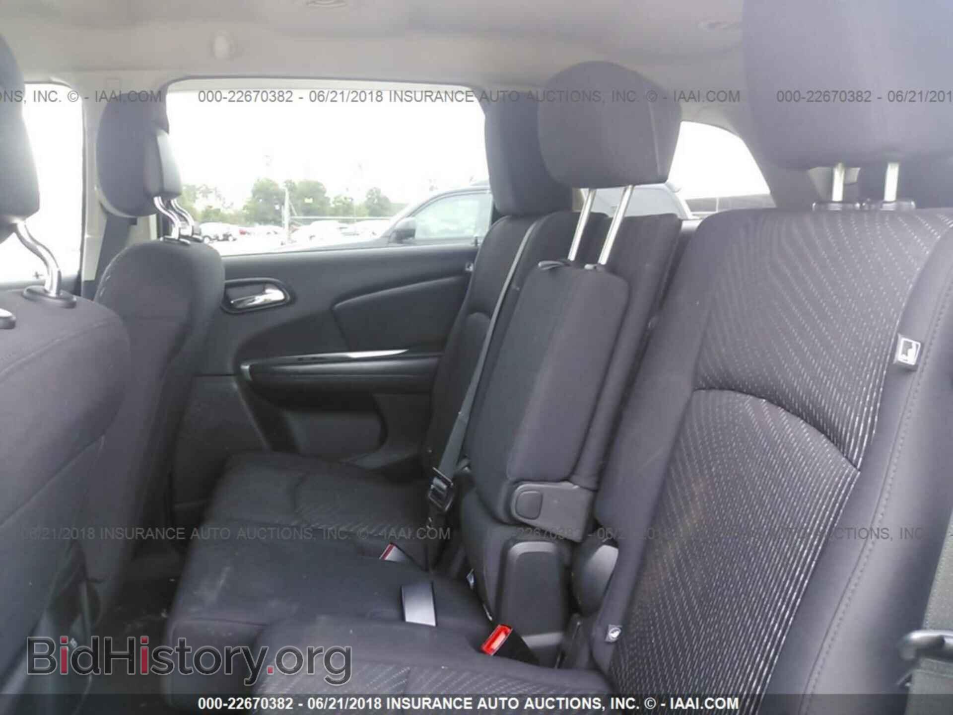 2012 Dodge Journey - VIN: 3C4PDCBG1CT395604 - Фото 8