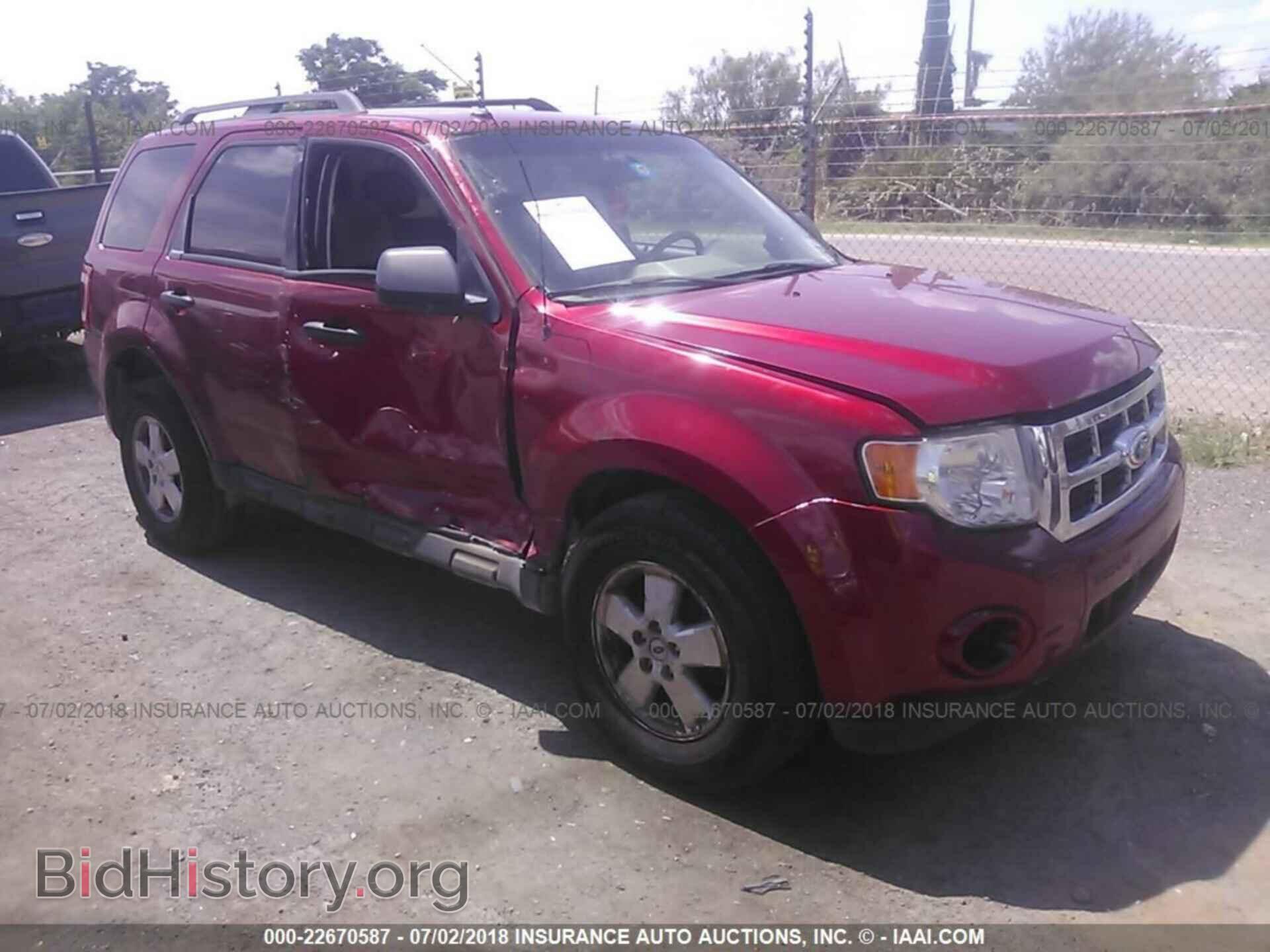 Photo 1FMCU0D76CKB35108 - Ford Escape 2012