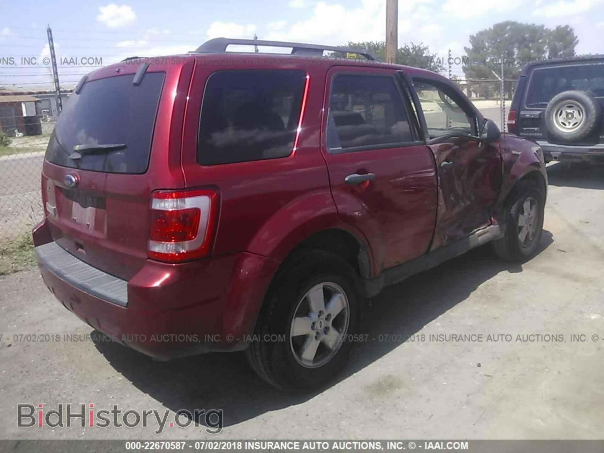 2012 Ford Escape - VIN: 1FMCU0D76CKB35108 - Photo 4