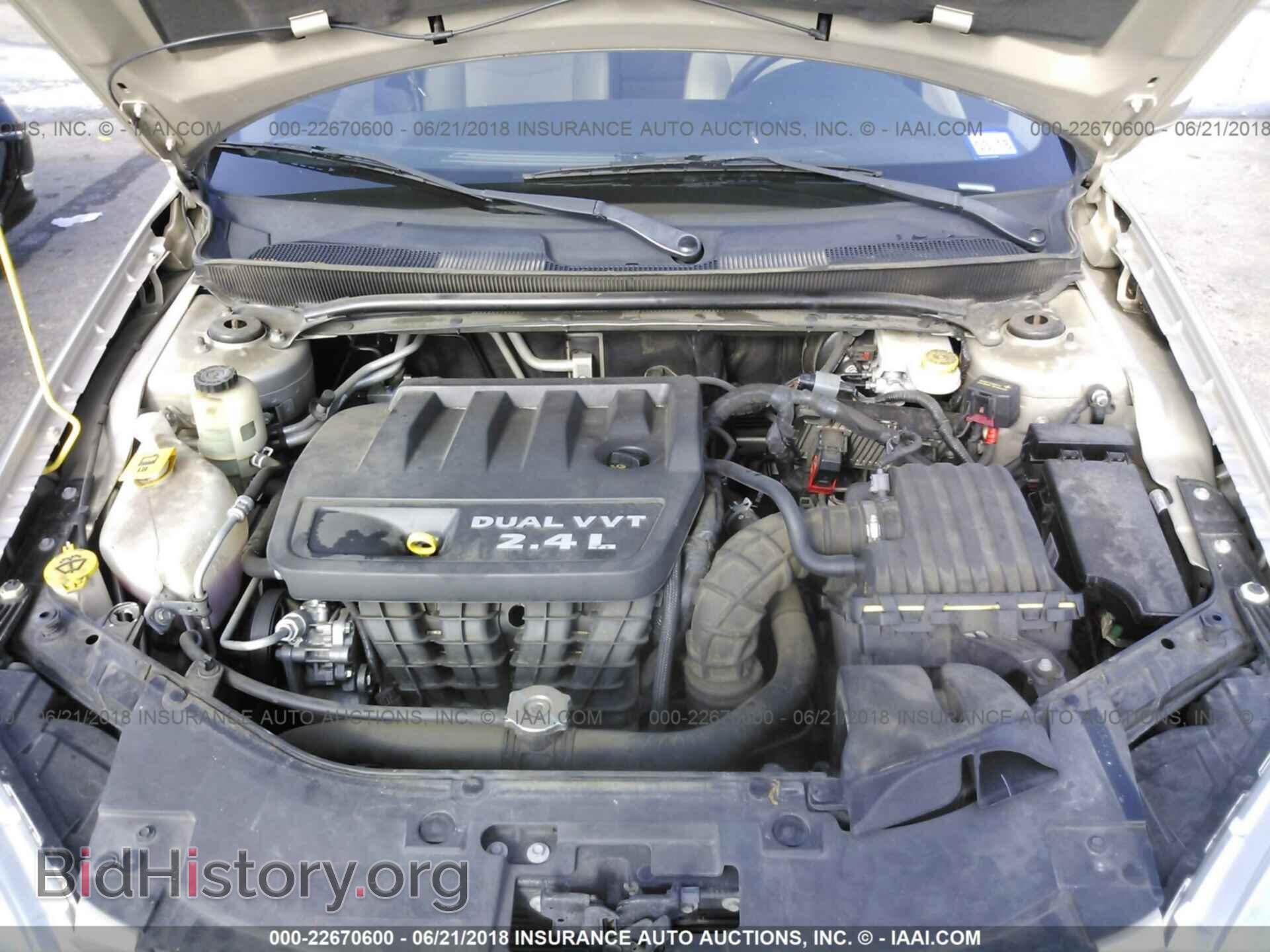 2013 Chrysler 200 - VIN: 1C3CCBBB9DN724426 - Фото 10