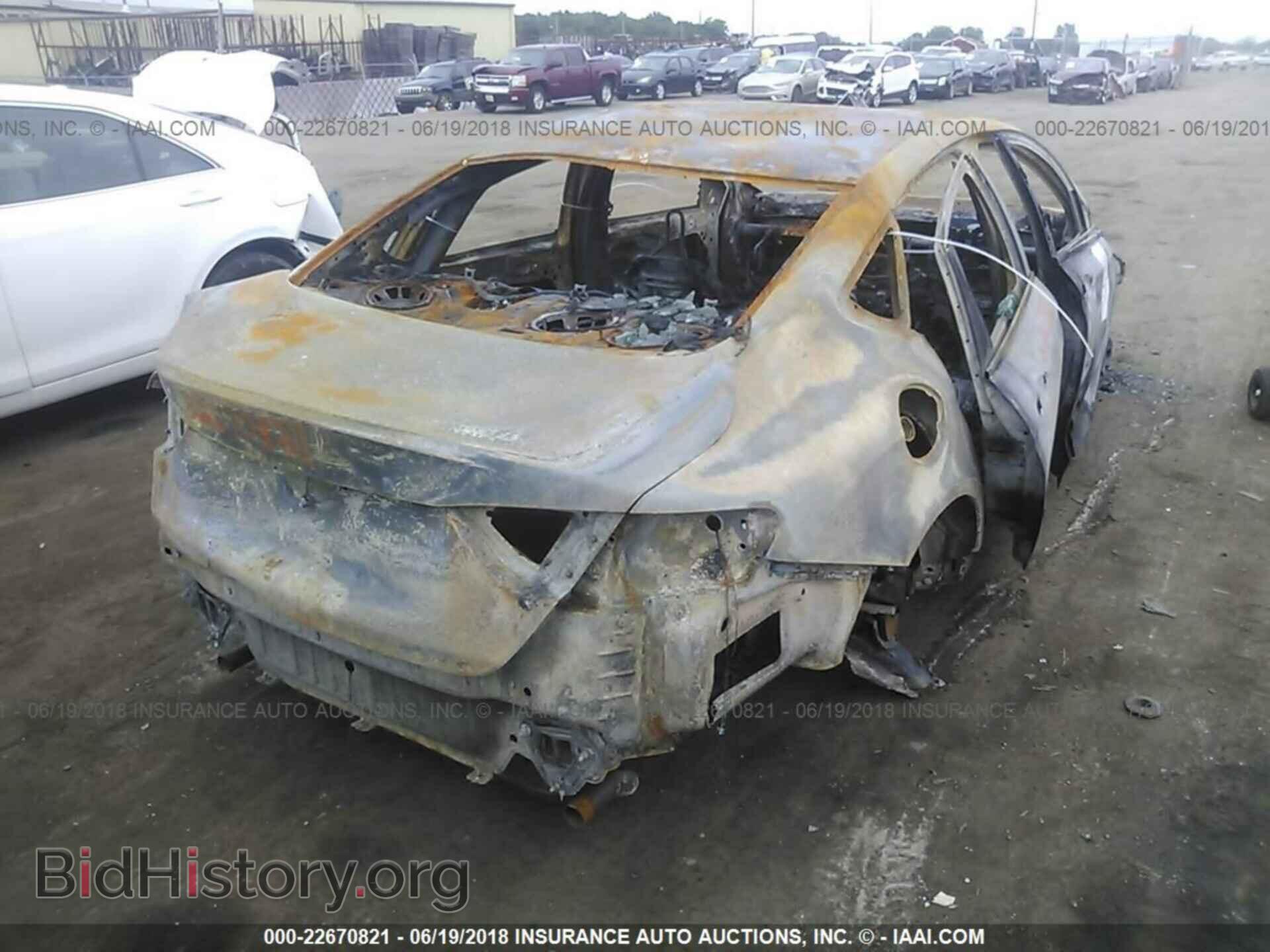 2015 Chrysler 200 - VIN: 1C3CCCBBXFN747769 - Фото 4