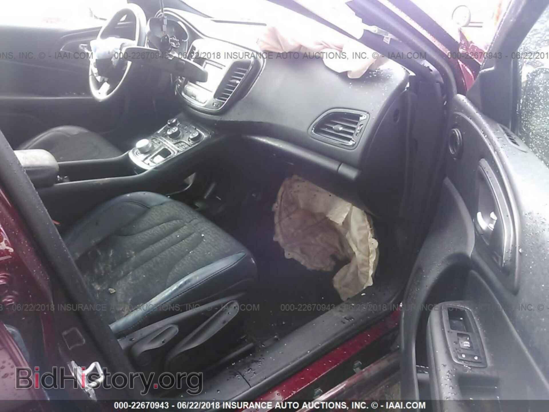2015 Chrysler 200 - VIN: 1C3CCCDG6FN757367 - Photo 5