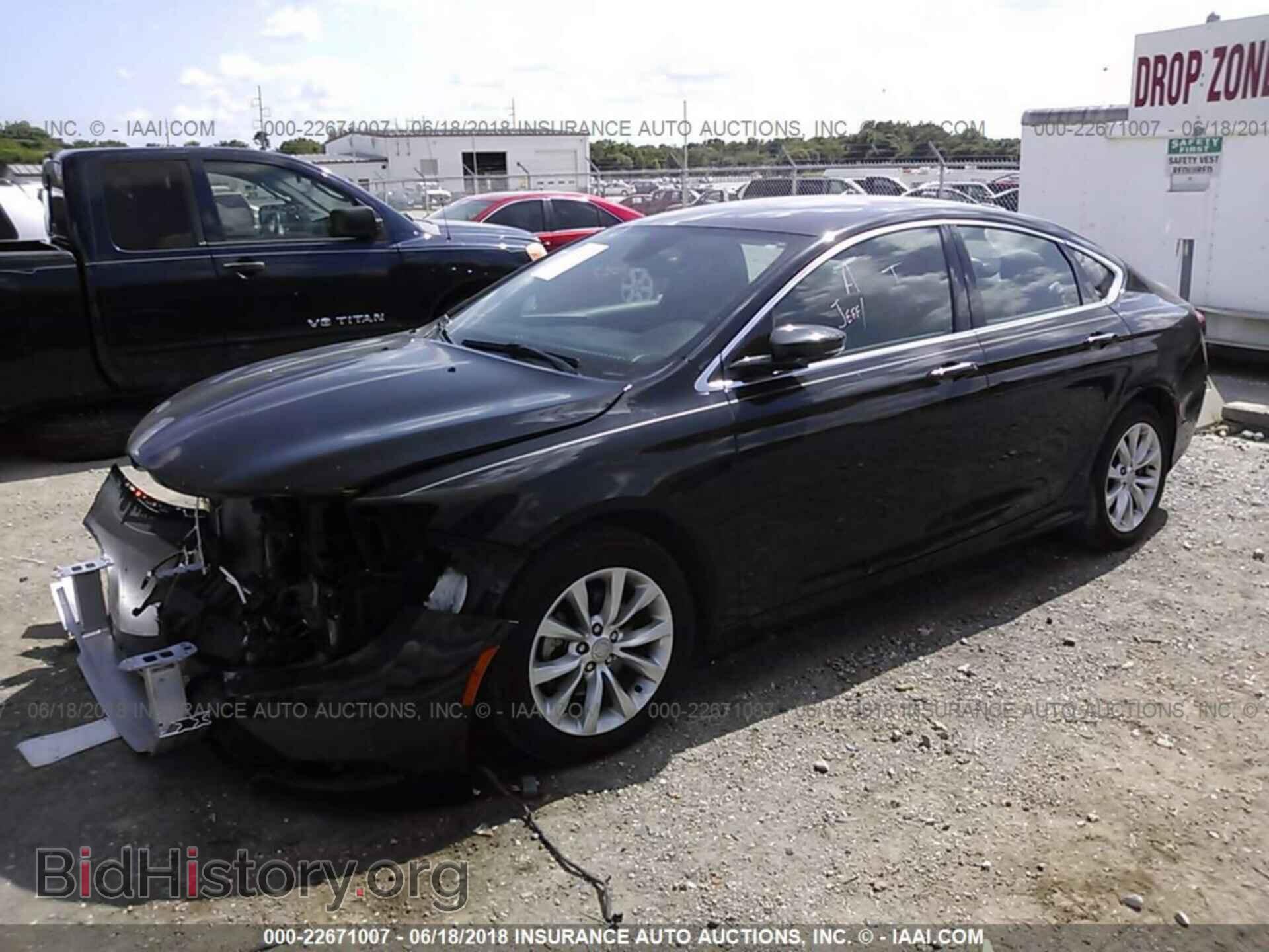 2015 Chrysler 200 - VIN: 1C3CCCCB2FN545295 - Photo 2