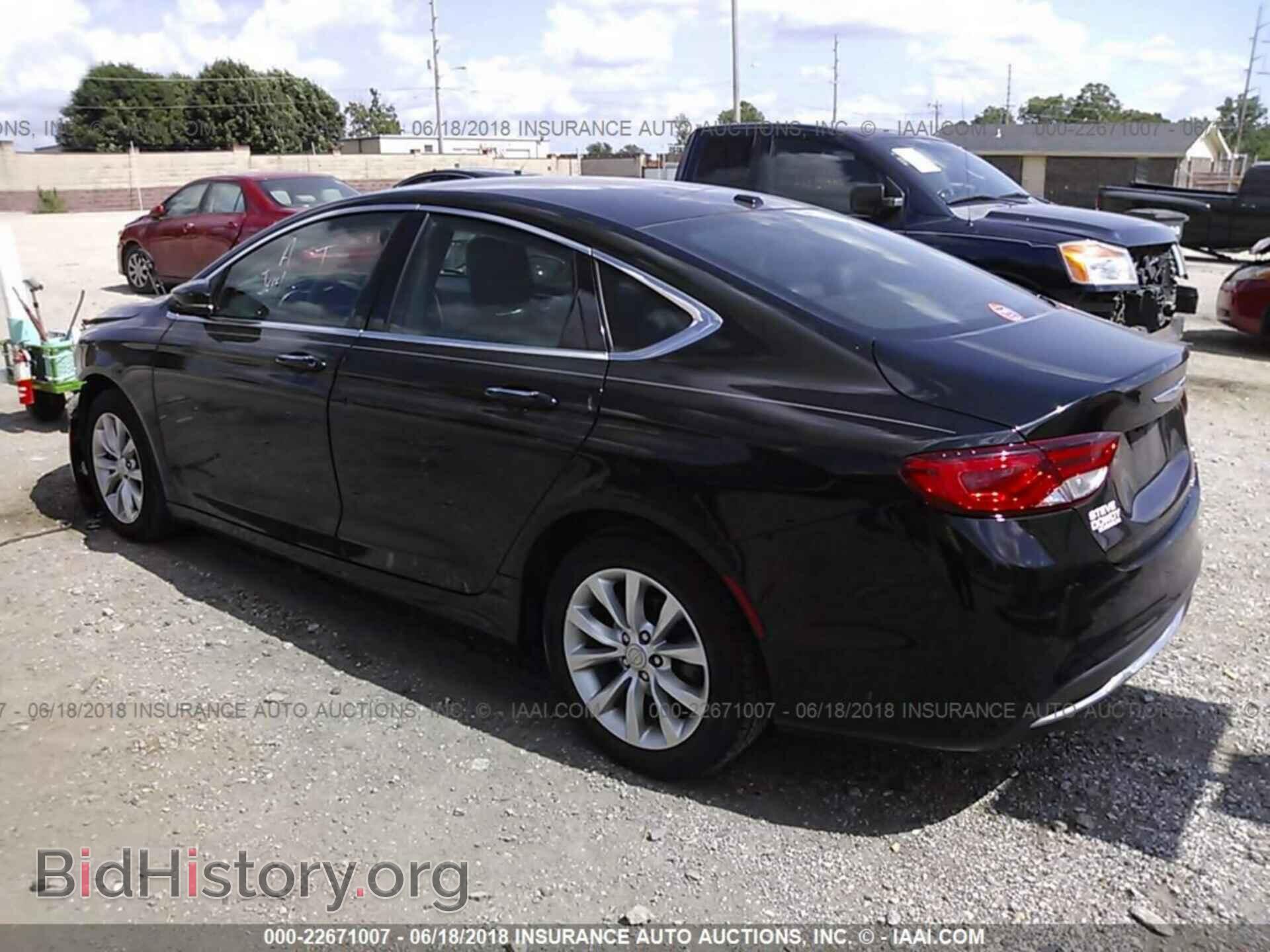 2015 Chrysler 200 - VIN: 1C3CCCCB2FN545295 - Photo 3