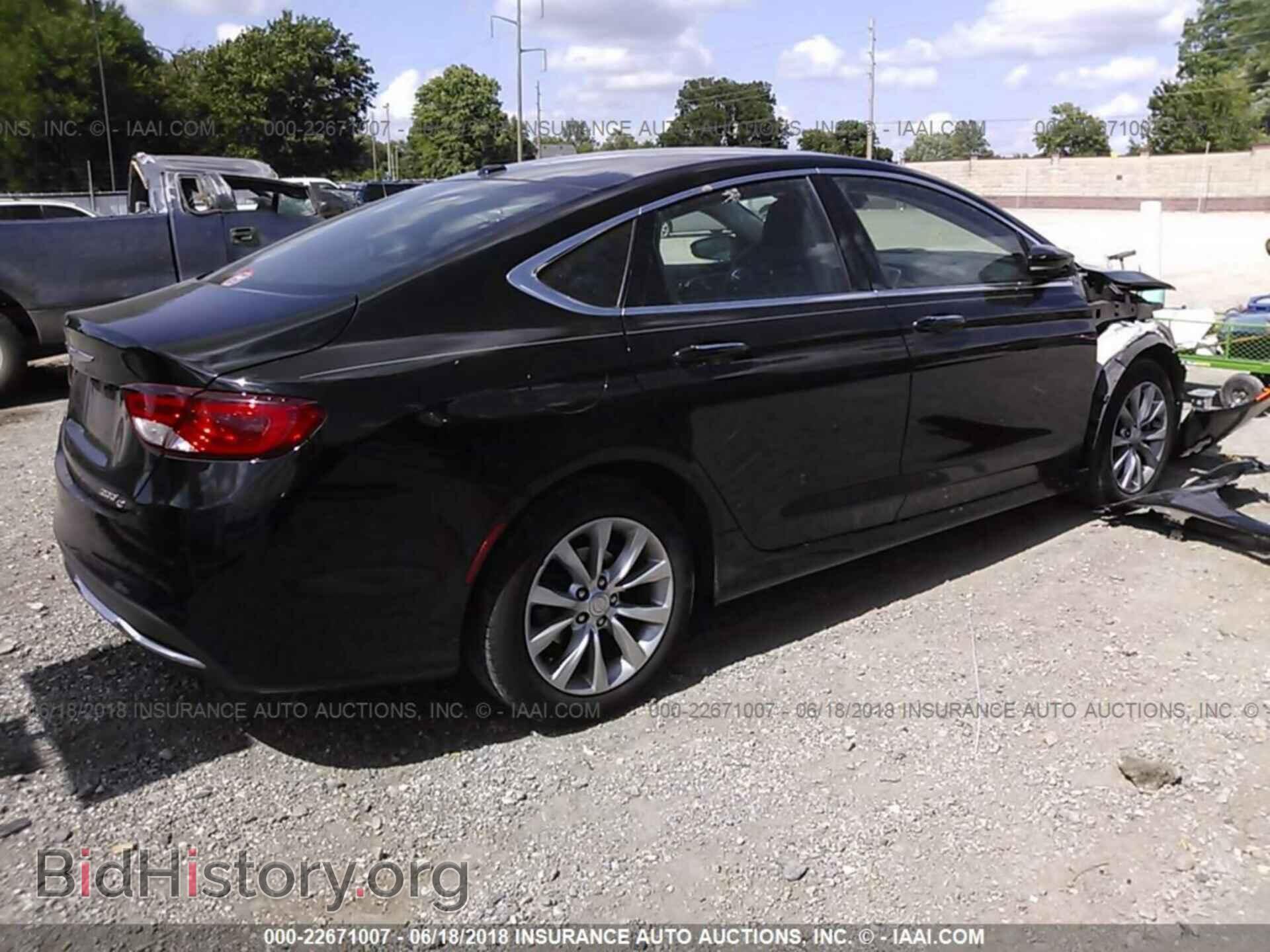 2015 Chrysler 200 - VIN: 1C3CCCCB2FN545295 - Photo 4