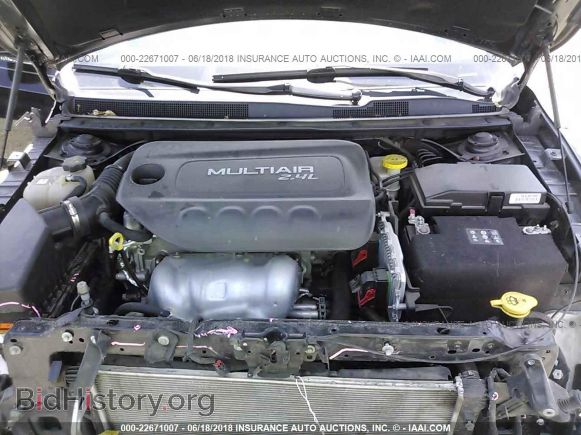 2015 Chrysler 200 - VIN: 1C3CCCCB2FN545295 - Photo 10
