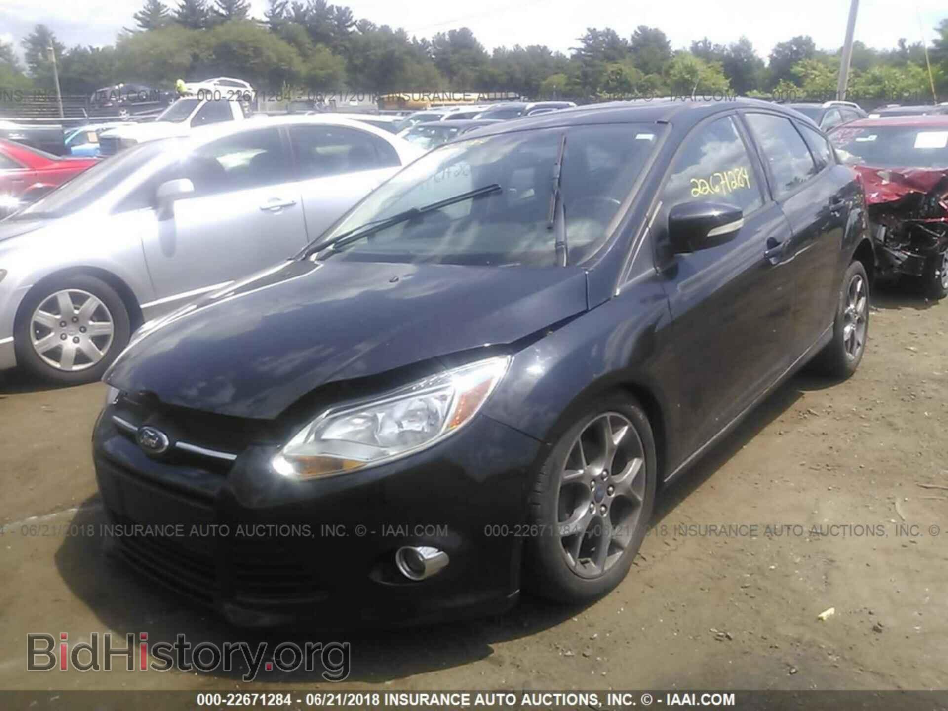 2013 Ford Focus - VIN: 1FADP3K21DL327269 - Фото 2