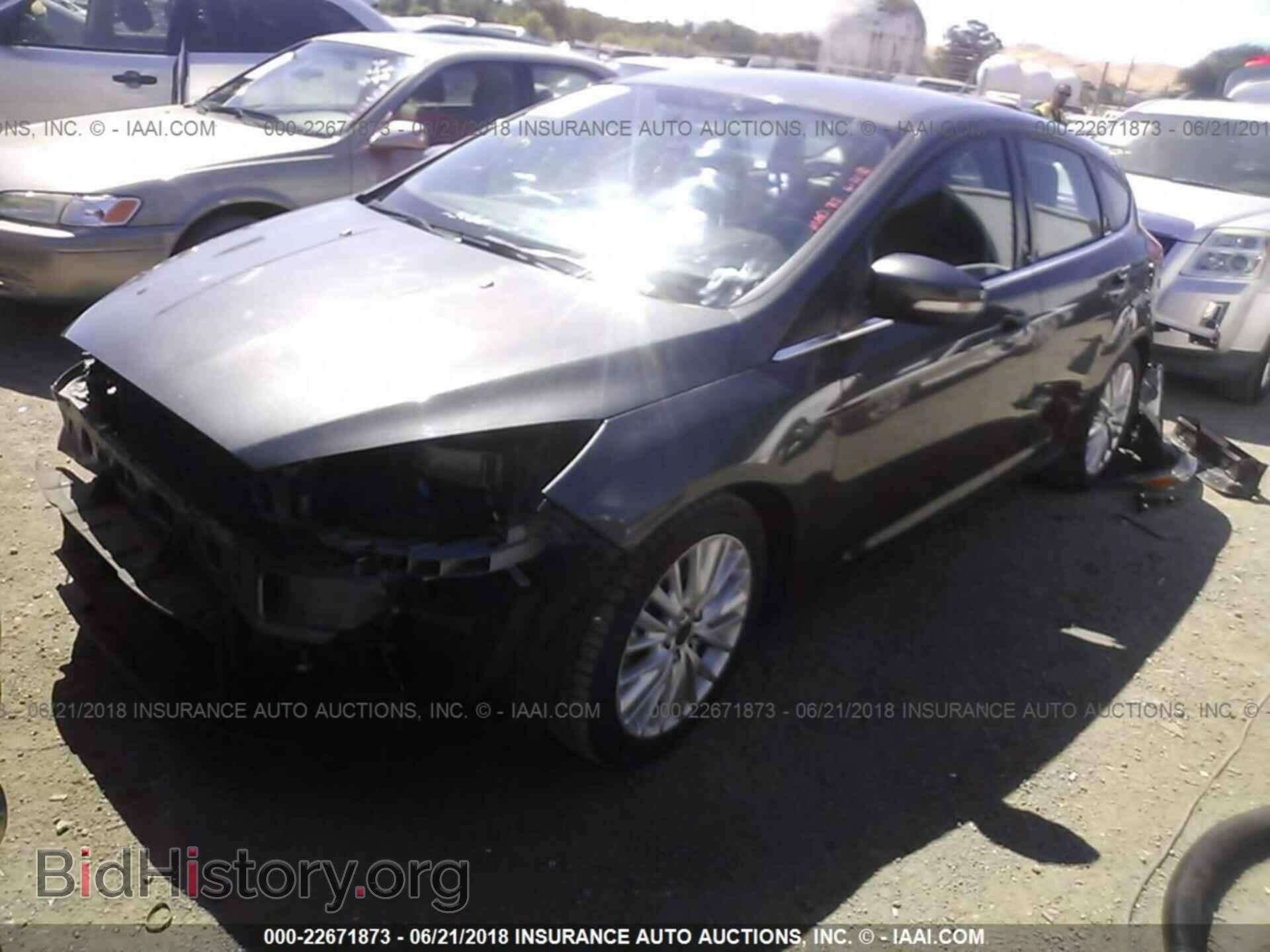2015 Ford Focus - VIN: 1FADP3N21FL241765 - Photo 2