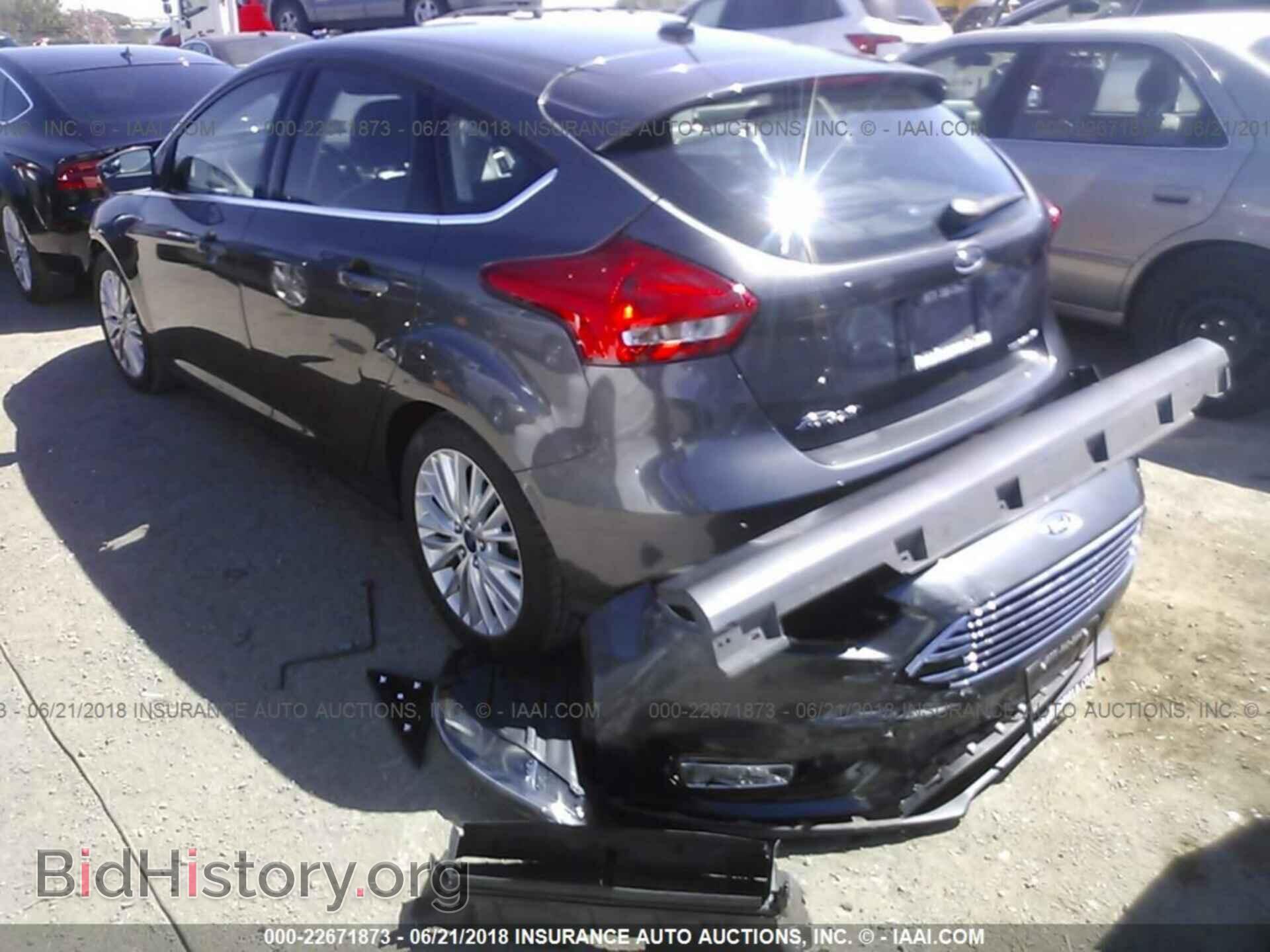 2015 Ford Focus - VIN: 1FADP3N21FL241765 - Photo 3