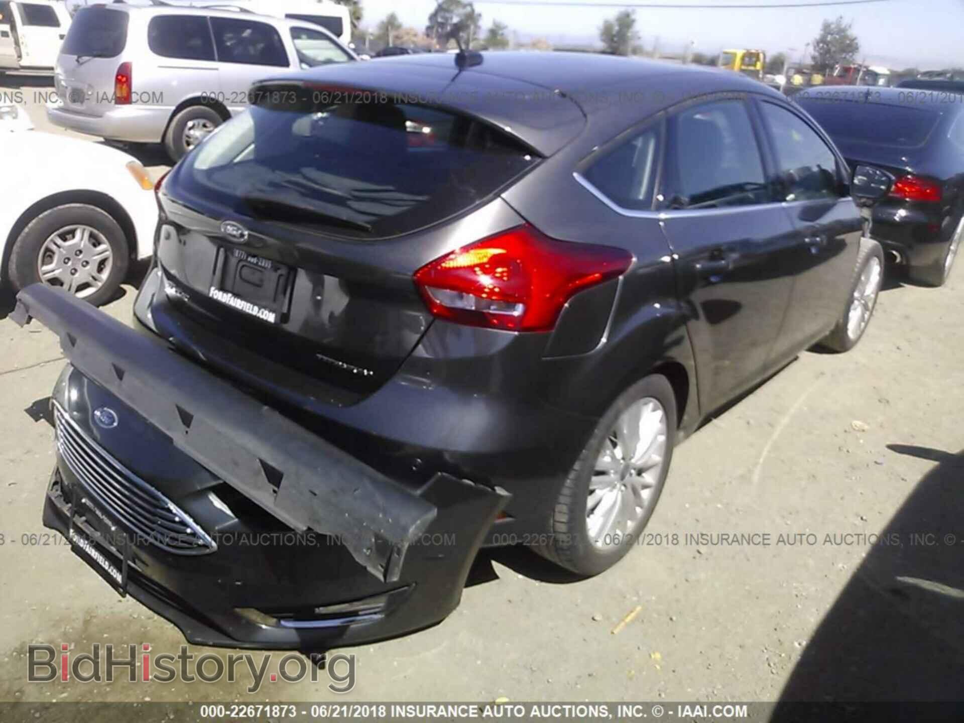 2015 Ford Focus - VIN: 1FADP3N21FL241765 - Photo 4