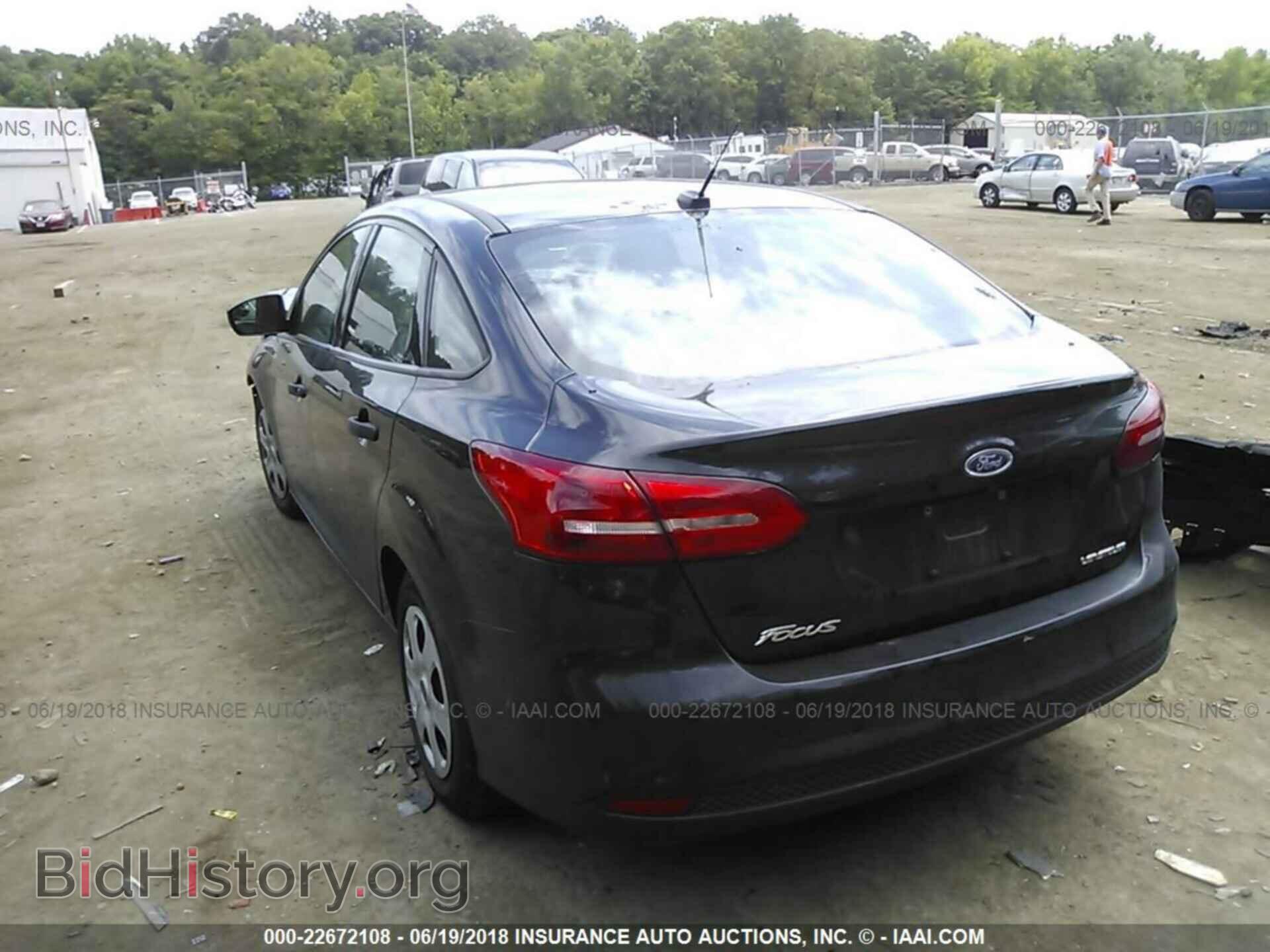 2015 Ford Focus - VIN: 1FADP3E29FL292396 - Фото 3
