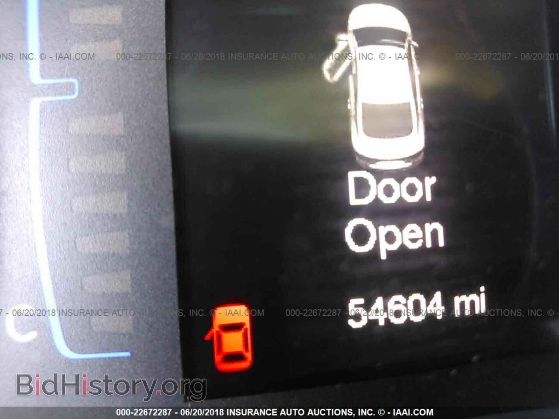 2016 Chrysler 200 - VIN: 1C3CCCAB6GN141372 - Photo 7
