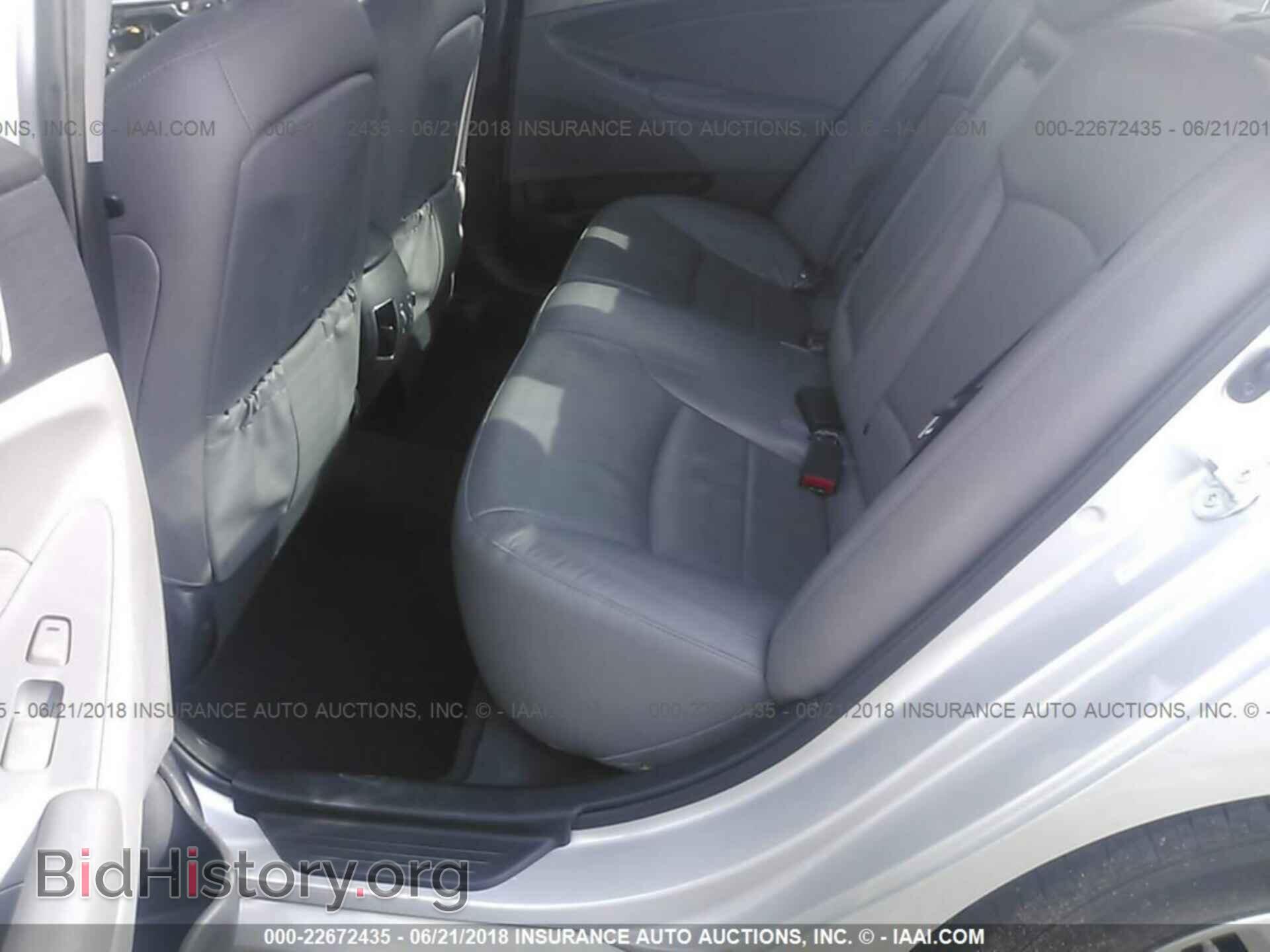 2012 Hyundai Sonata - VIN: KMHEC4A41CA060725 - Photo 8
