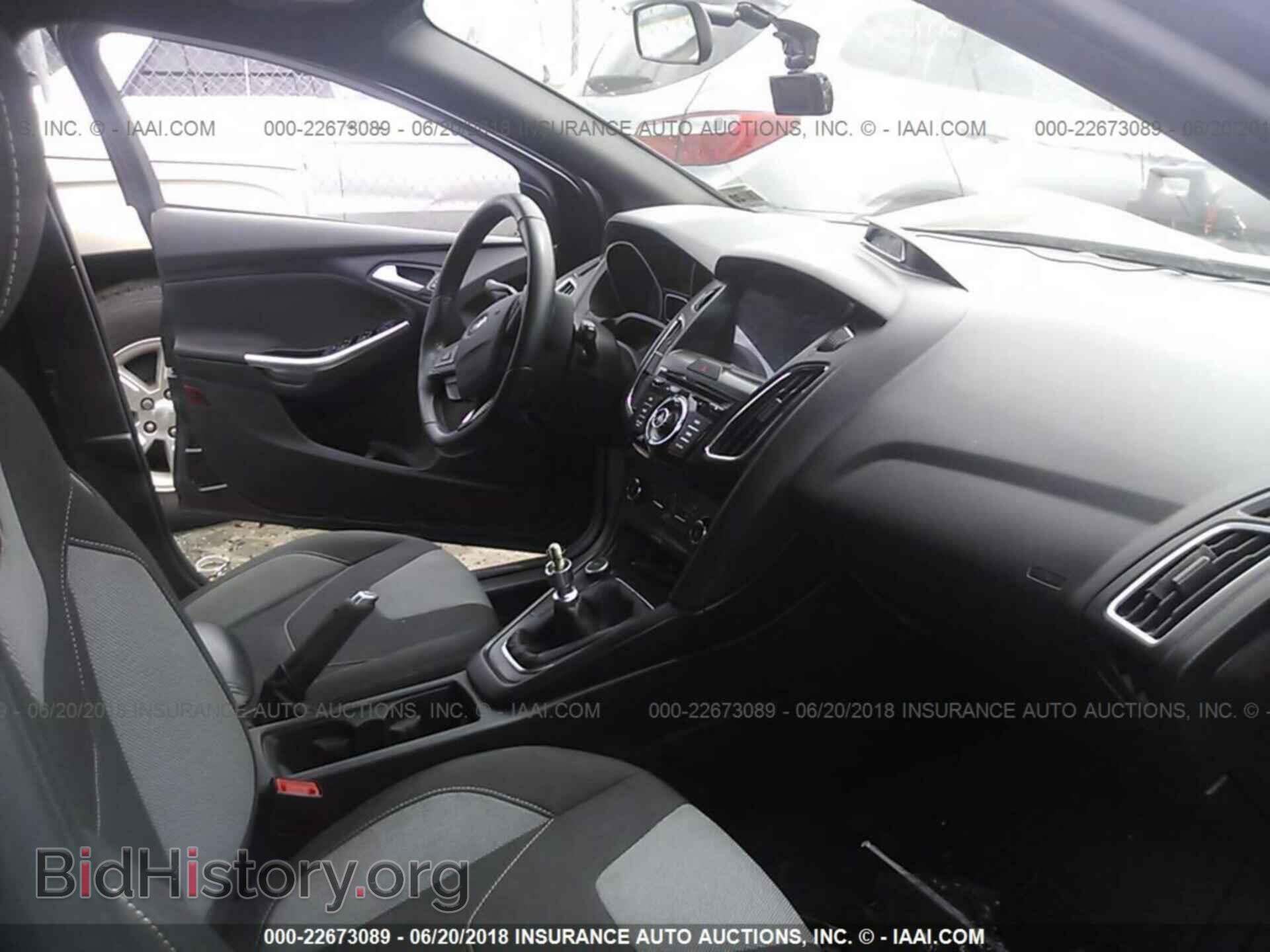 2015 Ford Focus - VIN: 1FADP3L94FL277675 - Photo 5