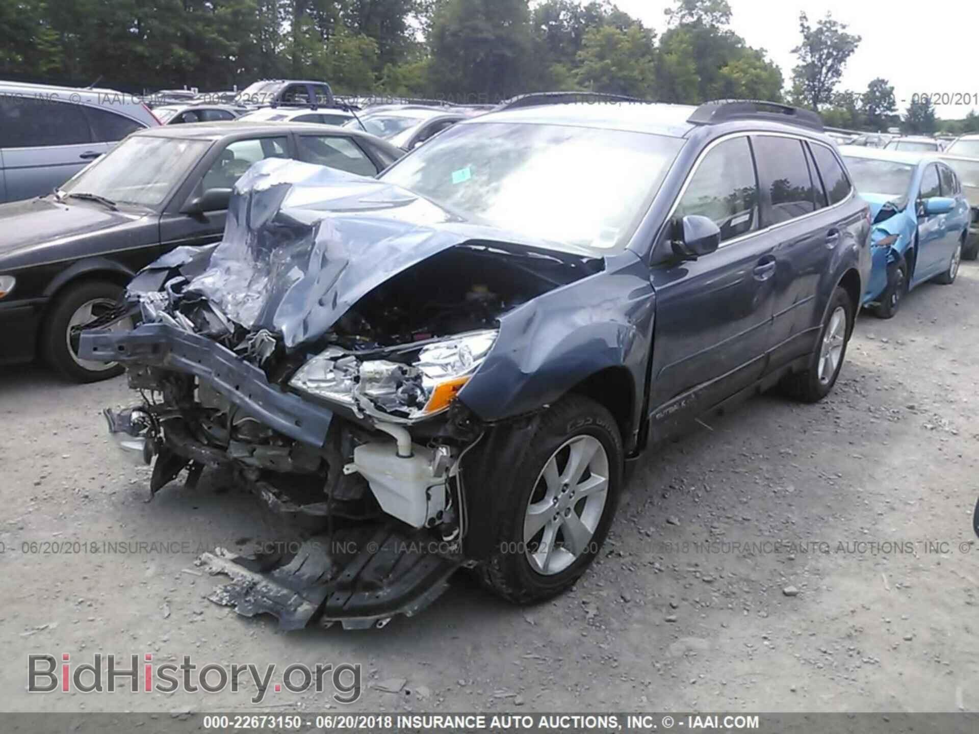 2014 Subaru Outback - VIN: 4S4BRBCC9E3217211 - Фото 2